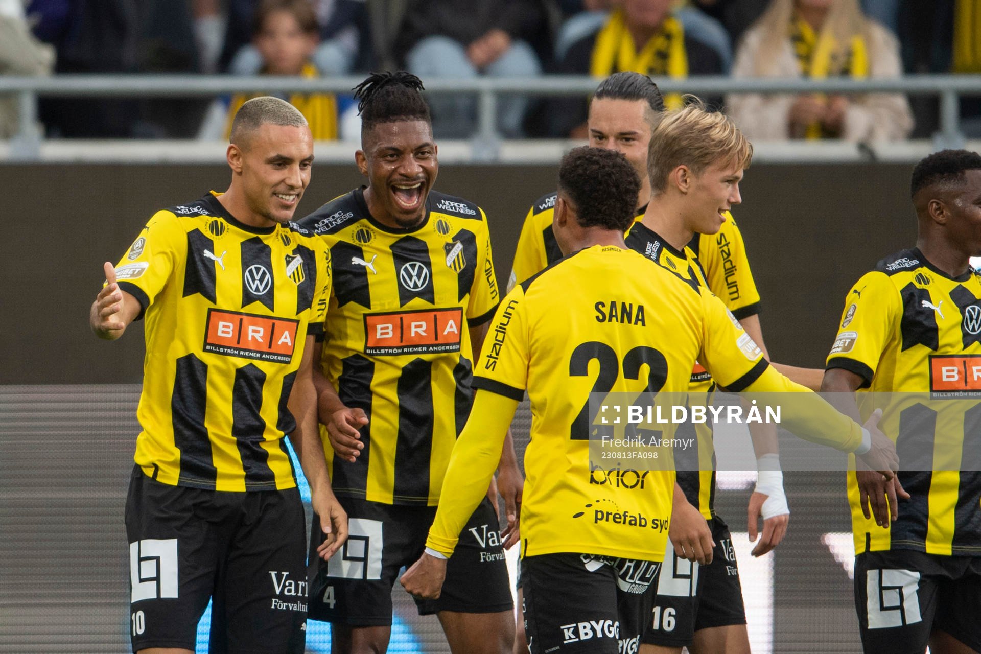 Häckens Franklin Degaulle Tebo Uchenna med flera jublar