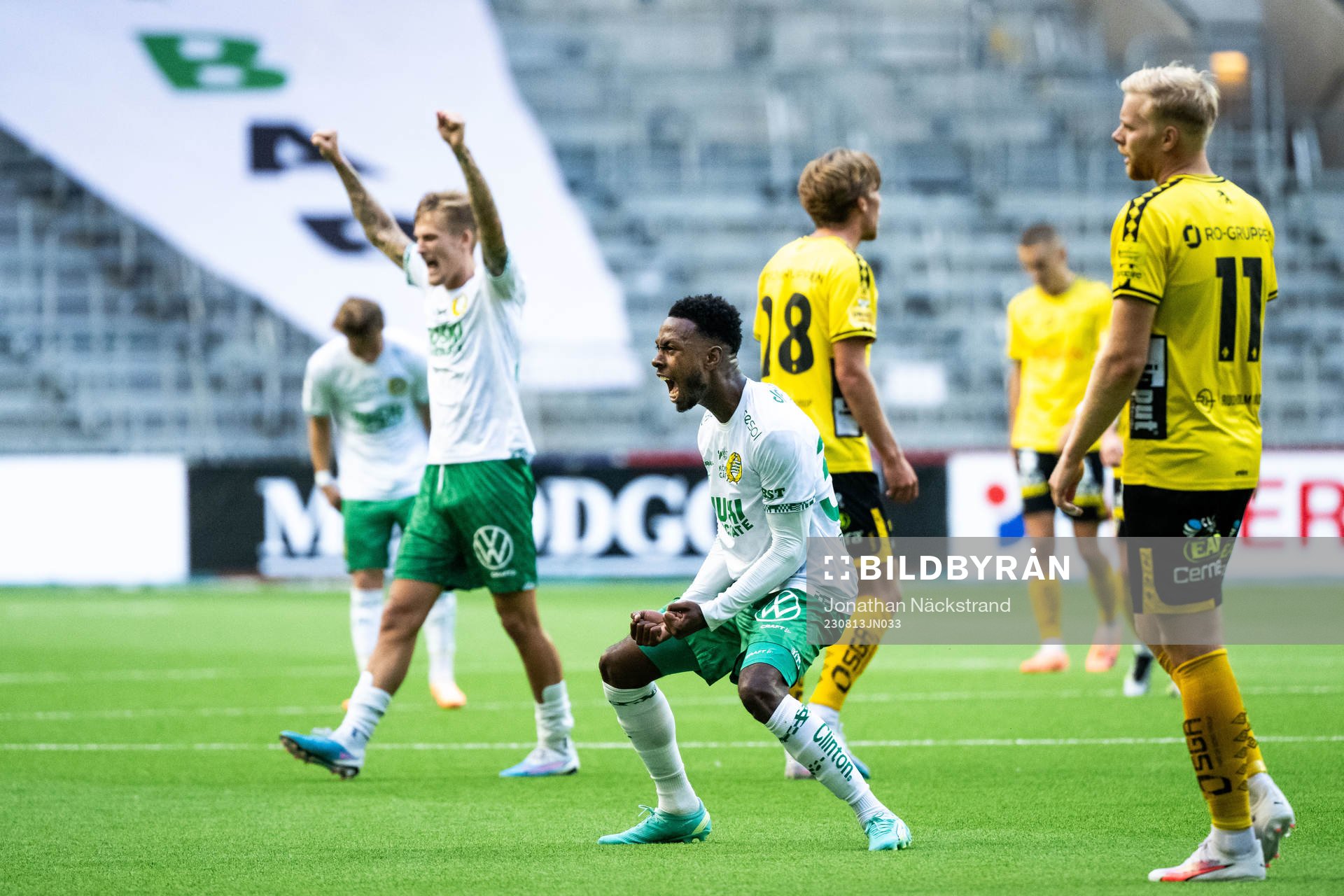 Hammarbys Shaquille Pinas jublar