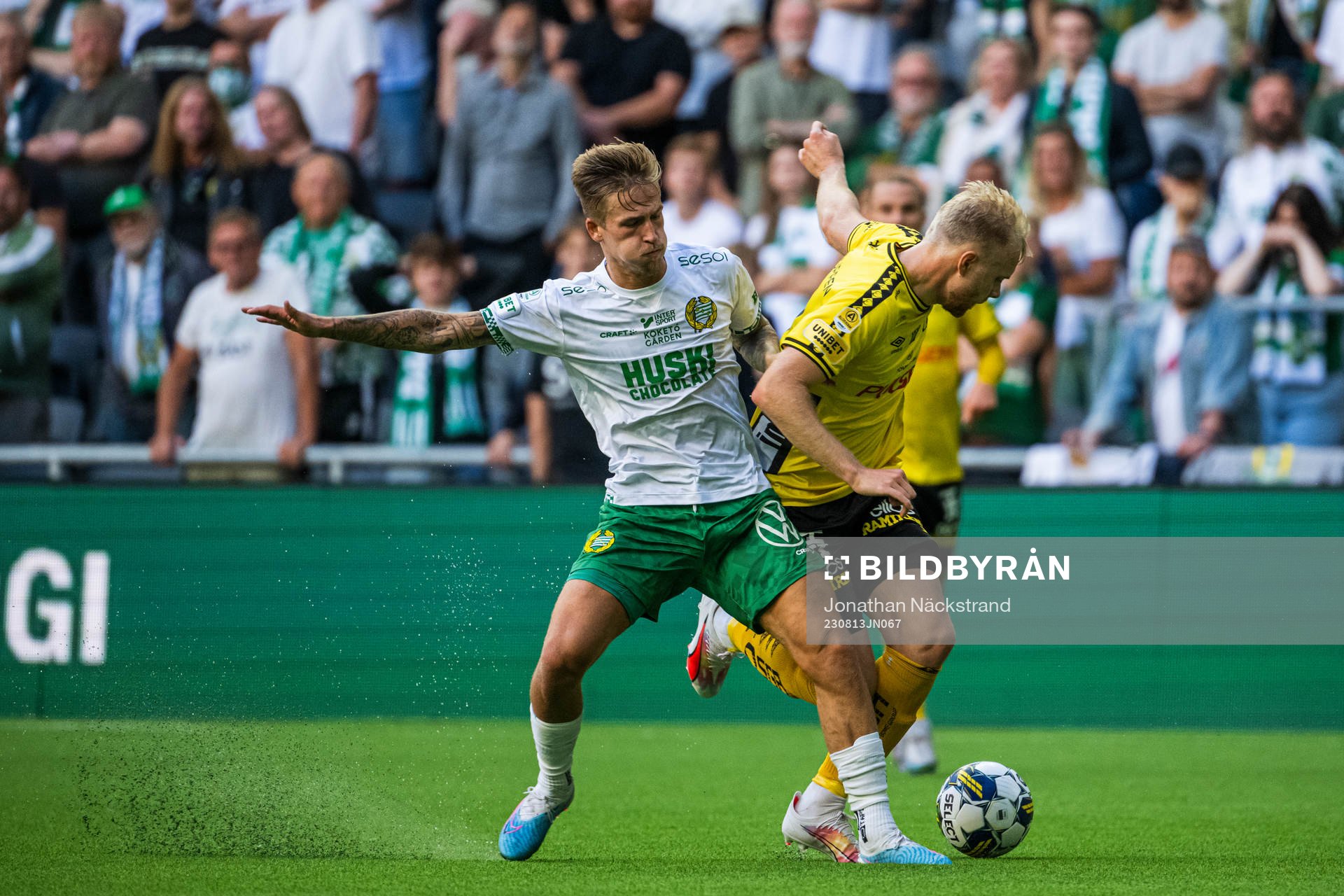 Hammarbys Fredrik Hammar och Elfsborgs Sveinn Guðjohnsen