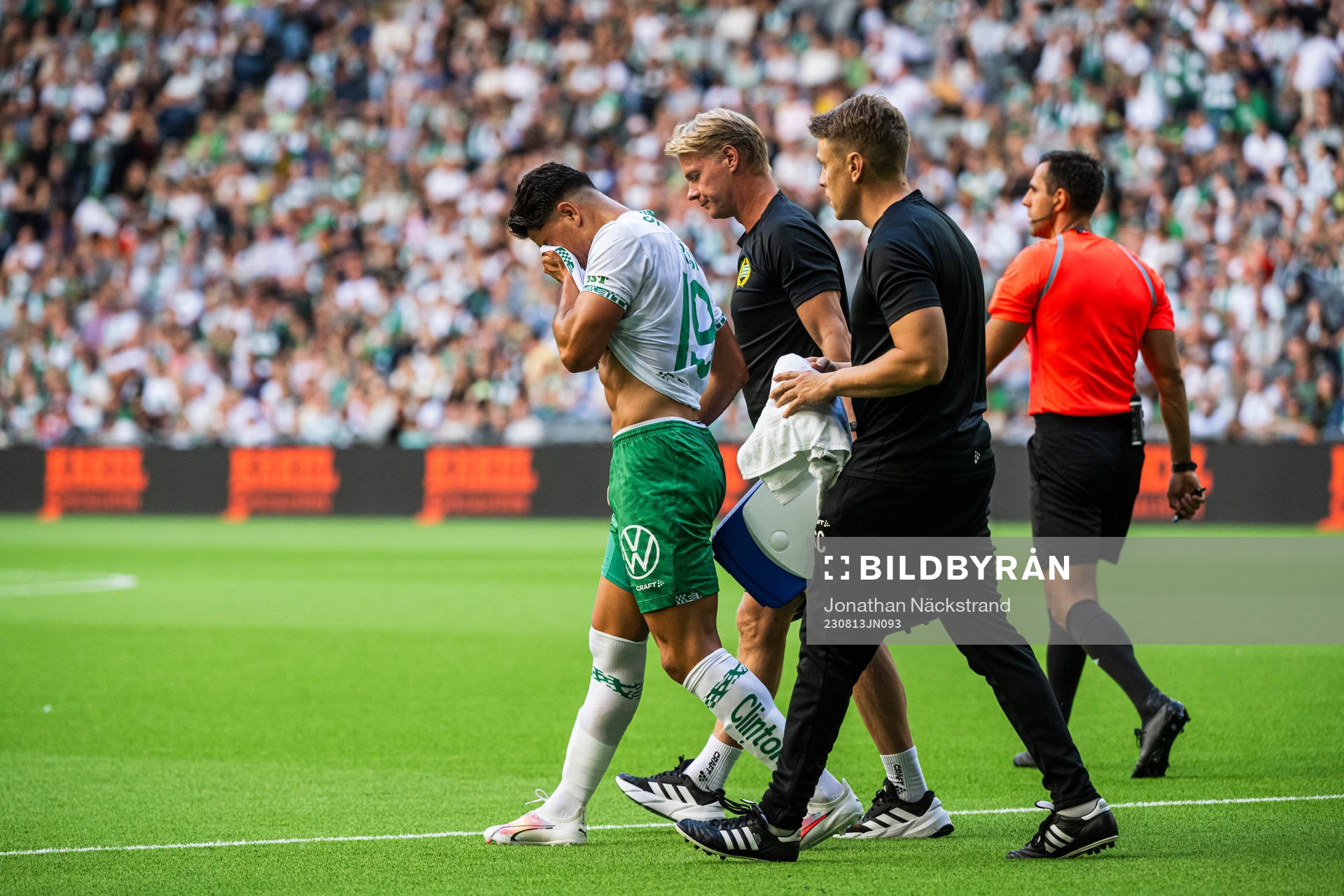 Hammarbys Jusef Erabi har ont