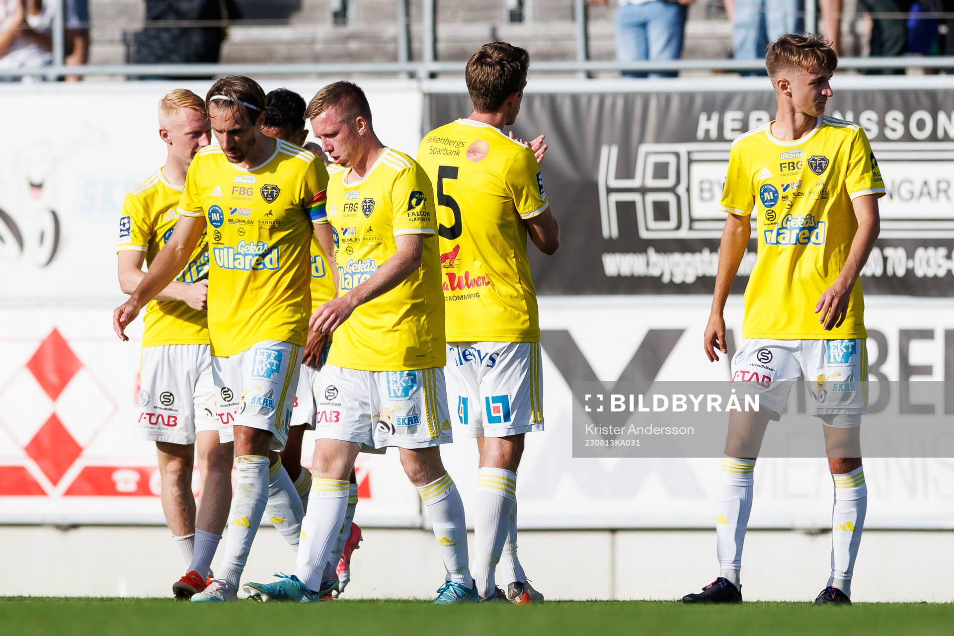 Falkenbergs spelare jublar