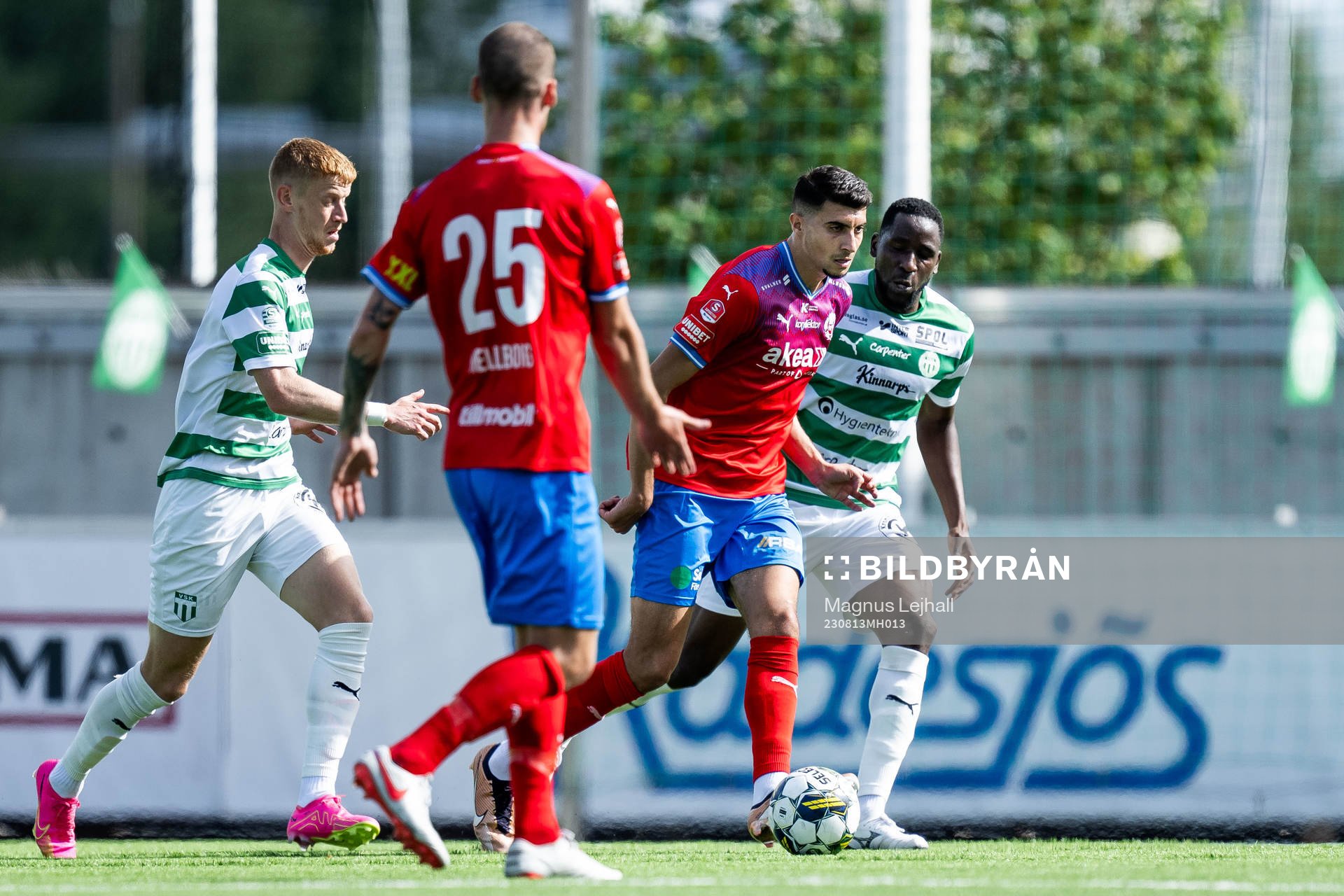 Helsingborgs Amar Muhsin och Västerås SKs Jabir Abdihakim