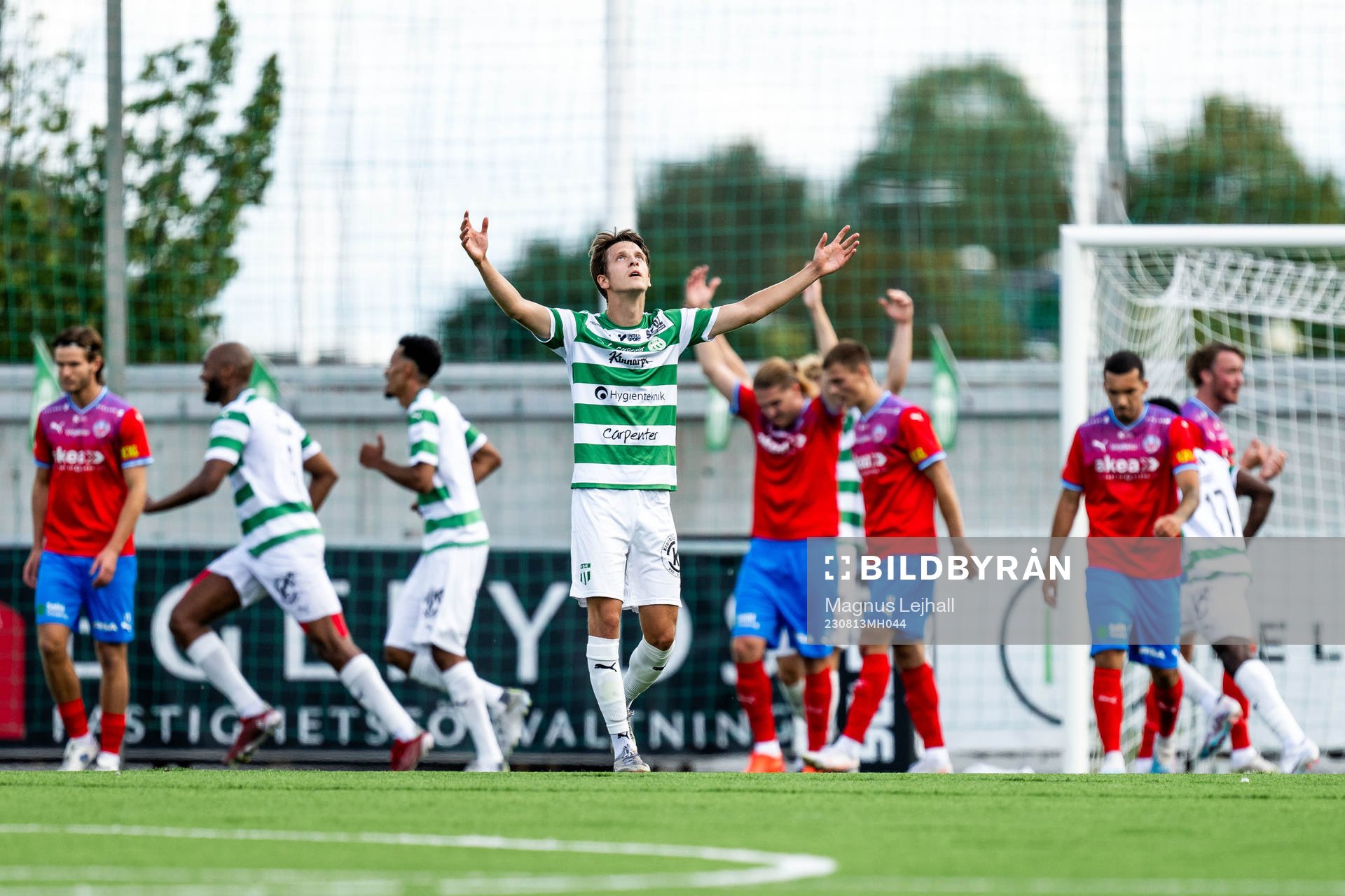 Västerås SKs Olle Edlund jublar