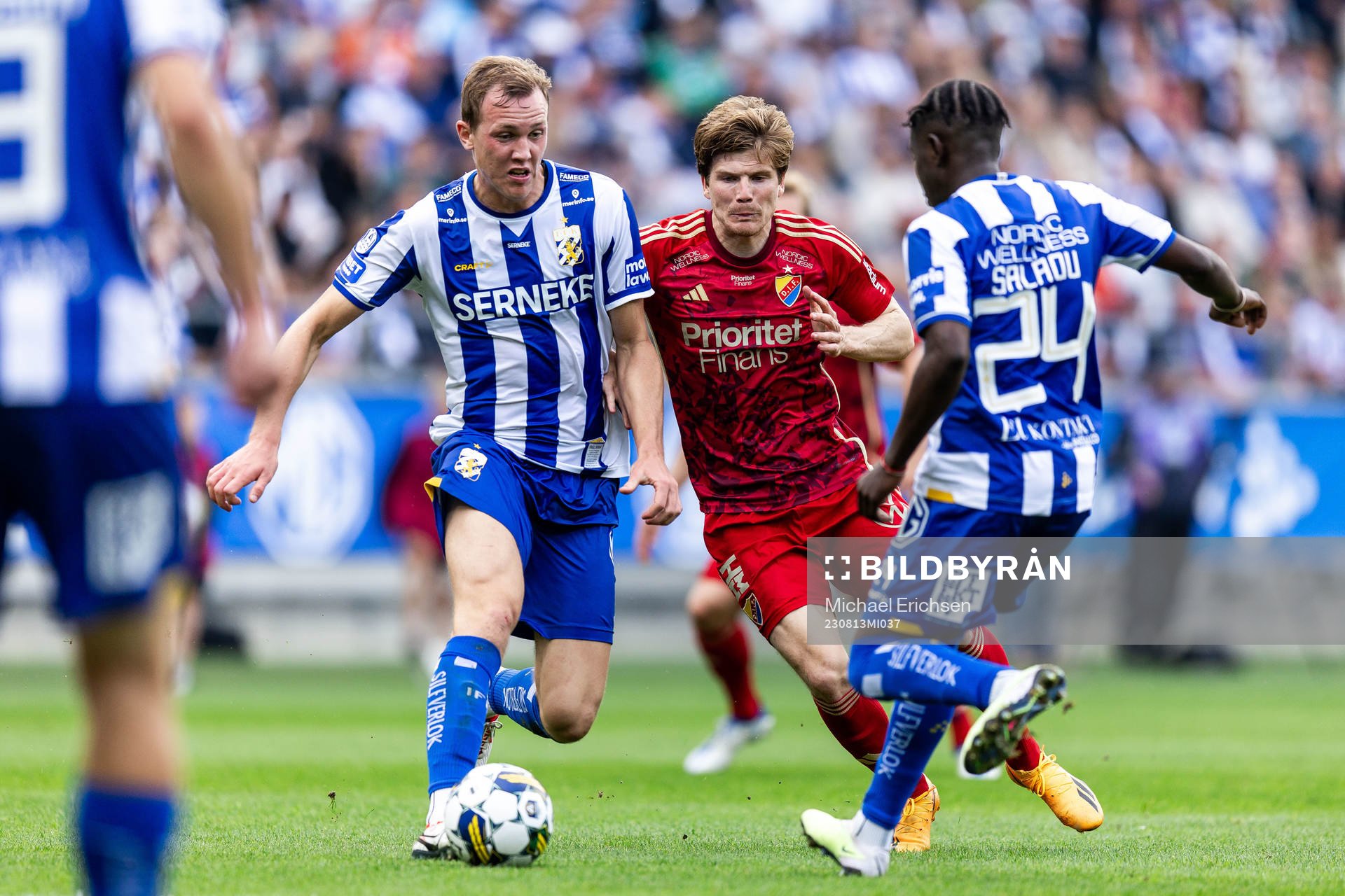 IFK Göteborgs Adam Carlén och Abundance Salaou mot