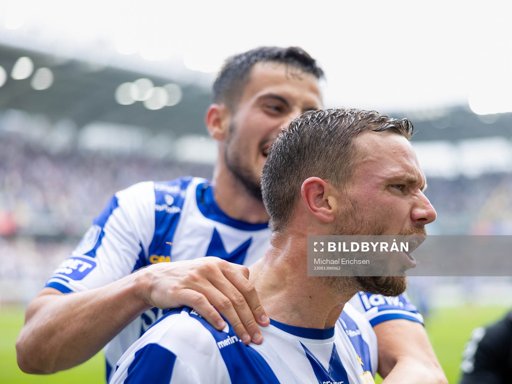 IFK Göteborgs Marcus Berg jublar ihop med Astrit Selmani med lagkamrater efter 2-1 under fotbollsmatchen i Allsvenskan mellan IFK Göteborg och Djurgården den 13 augusti 2023 i Göteborg.