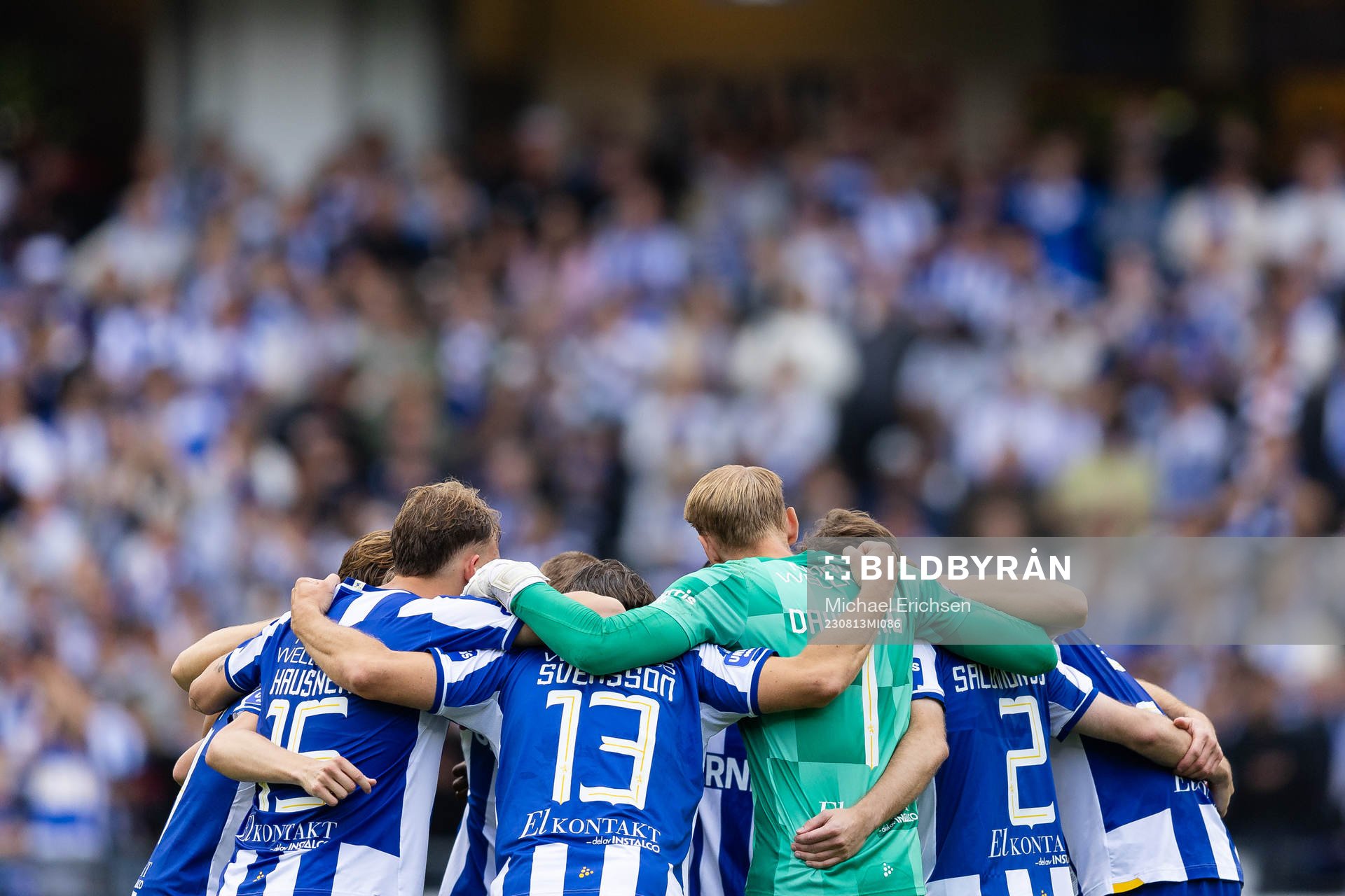IFK Göteborgs spelare samlade innan andra halvleken av