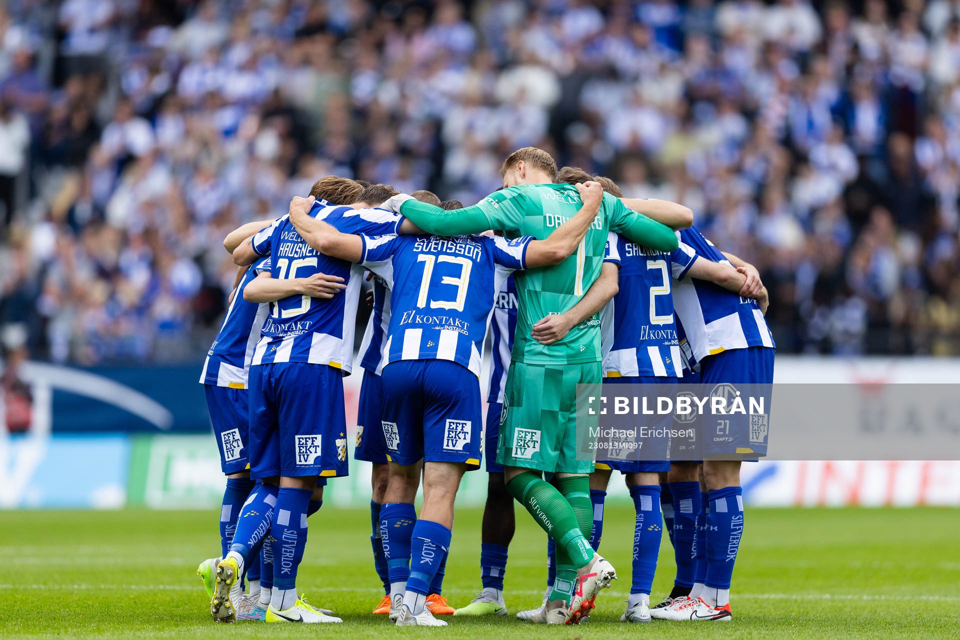 IFK Göteborgs spelare samlade innan andra halvleken av