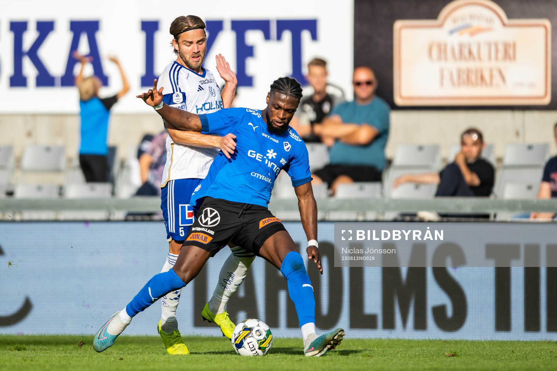 IFK Norrköpings Christoffer Nyman och Halmstads Joseph
