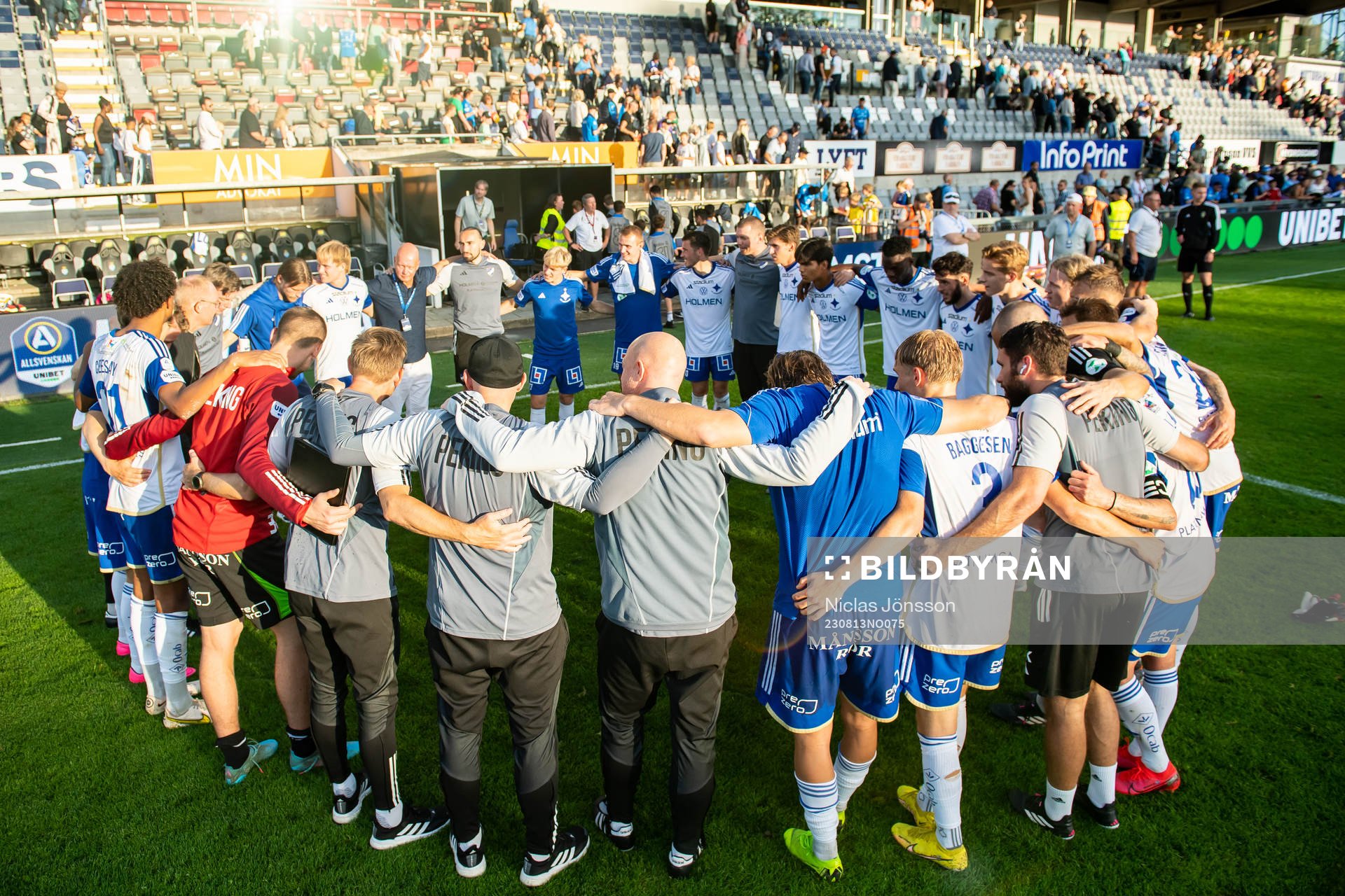IFK Norrköpings spelarna jublar efter fotbollsmatchen i Allsvenskan mellan Halmstad och IFK Norrköping den 13 augusti 2023 i Halmstad.