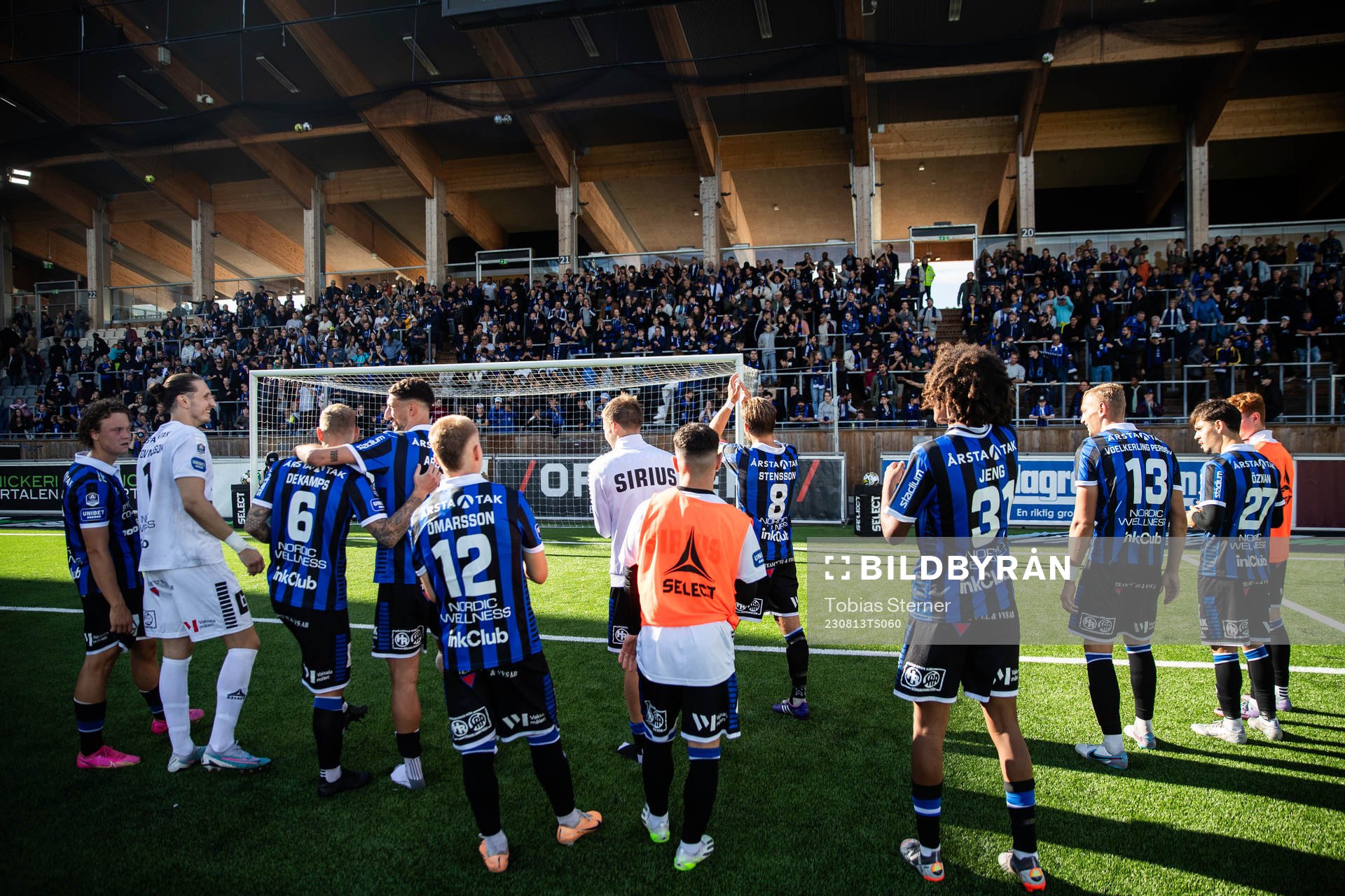 Sirius spelare jublar efter fotbollsmatchen i Allsvenskan mellan Sirius och Kalmar den 13 augusti 2023 i Uppsala. 