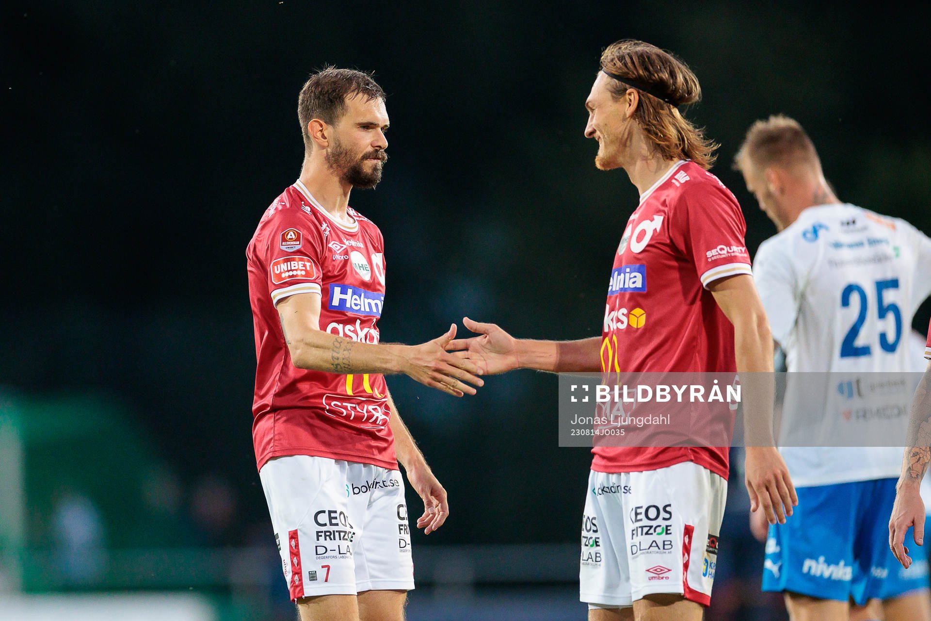 Degerfors Sebastian Ohlsson och Gustav Granath jublar