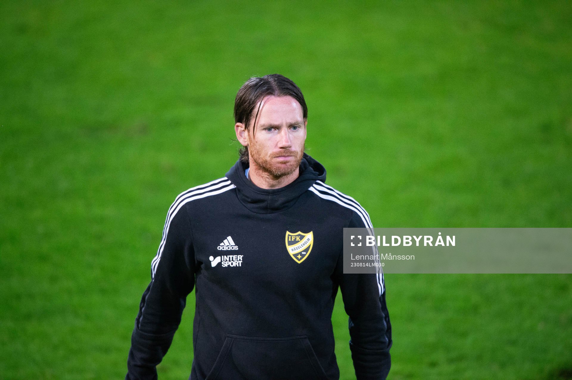 IFK Hässleholms tränare Johan Persson i matchen i DM mellan IFK Hässleholm och IFK Simrishamn, i Hässleholm 14 augusti 2023.