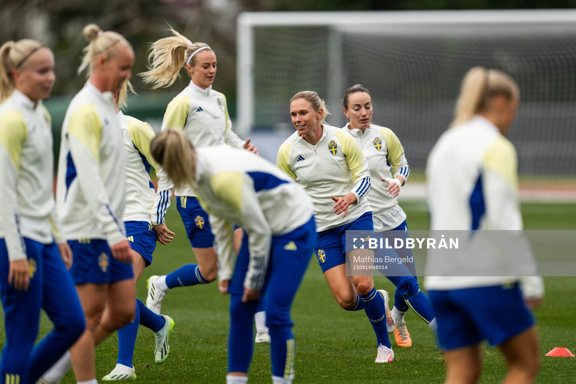Jonna Andersson and Kosovare Asllani of the Swedish women's national football team at a training session during the FIFA Women's World Cup on August 14, 2023 in Auckland. 