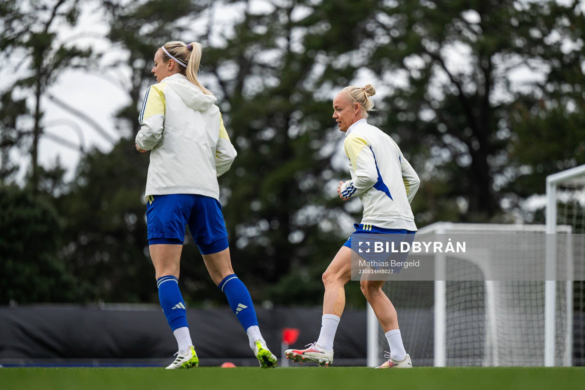 Amanda Ilestedt and Caroline Seger of the Swedish women's
