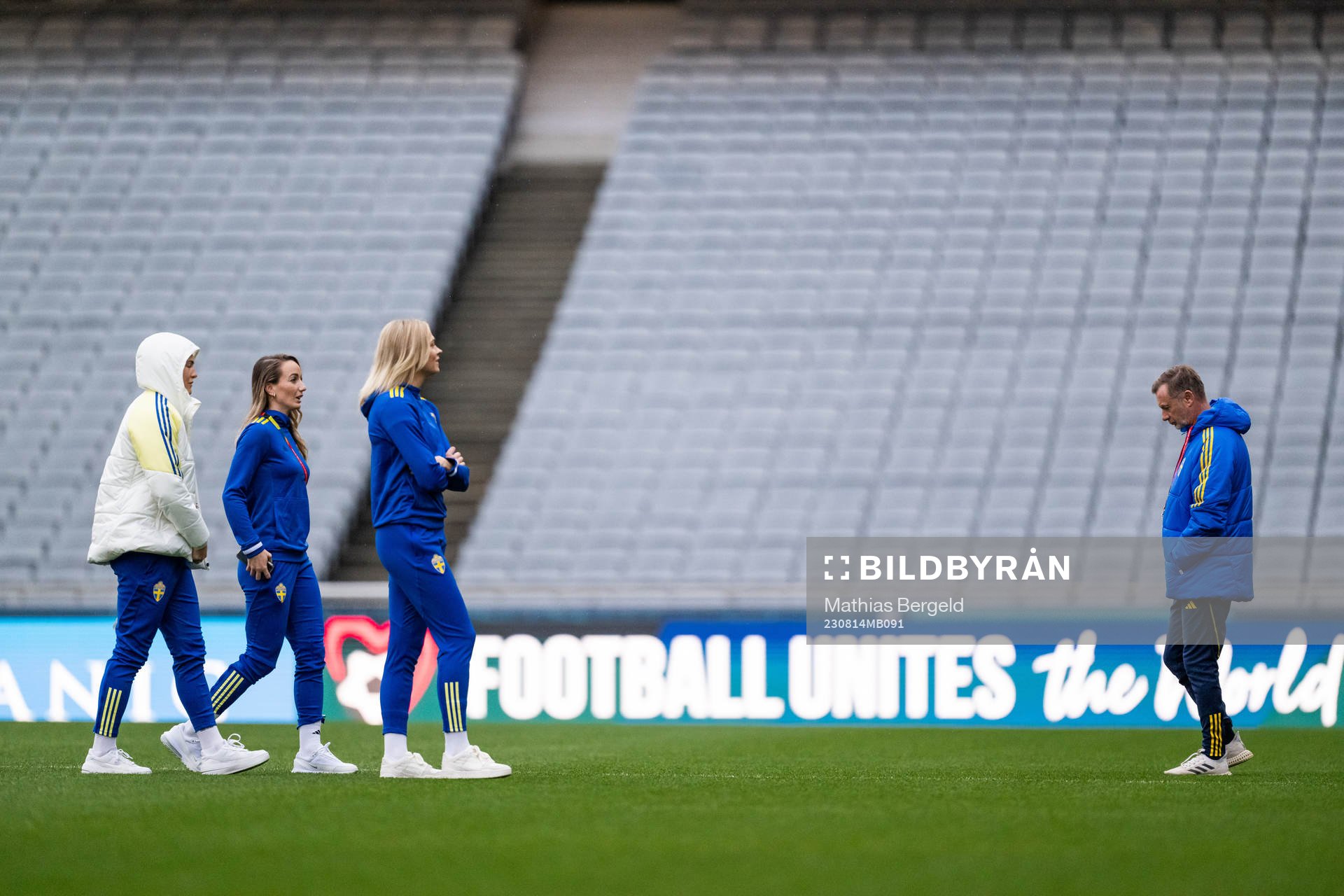 Magdalena Eriksson, Kosovare Asllani, Fridolina Rolfö and