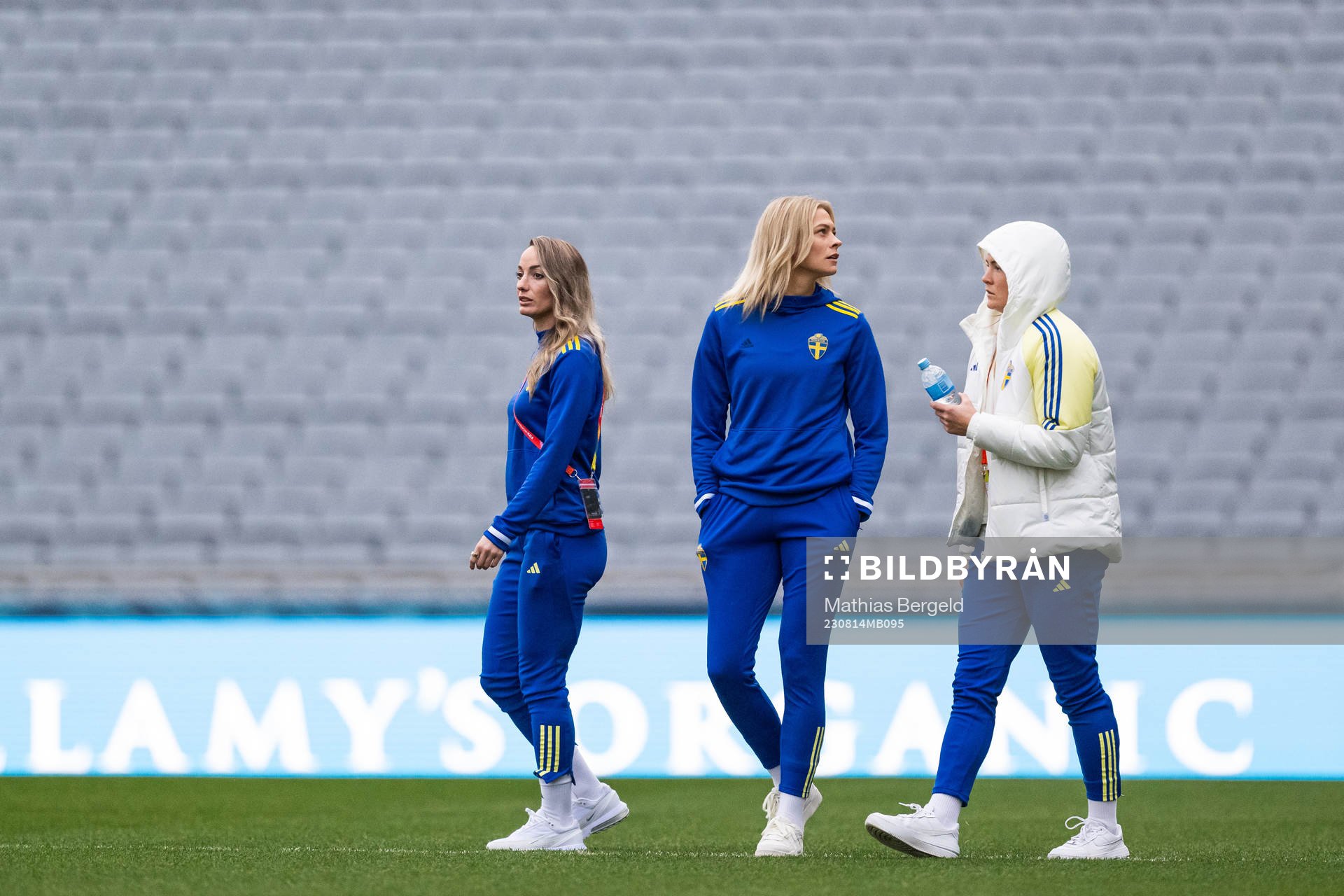 Kosovare Asllani, Fridolina Rolfö and Magdalena Eriksson