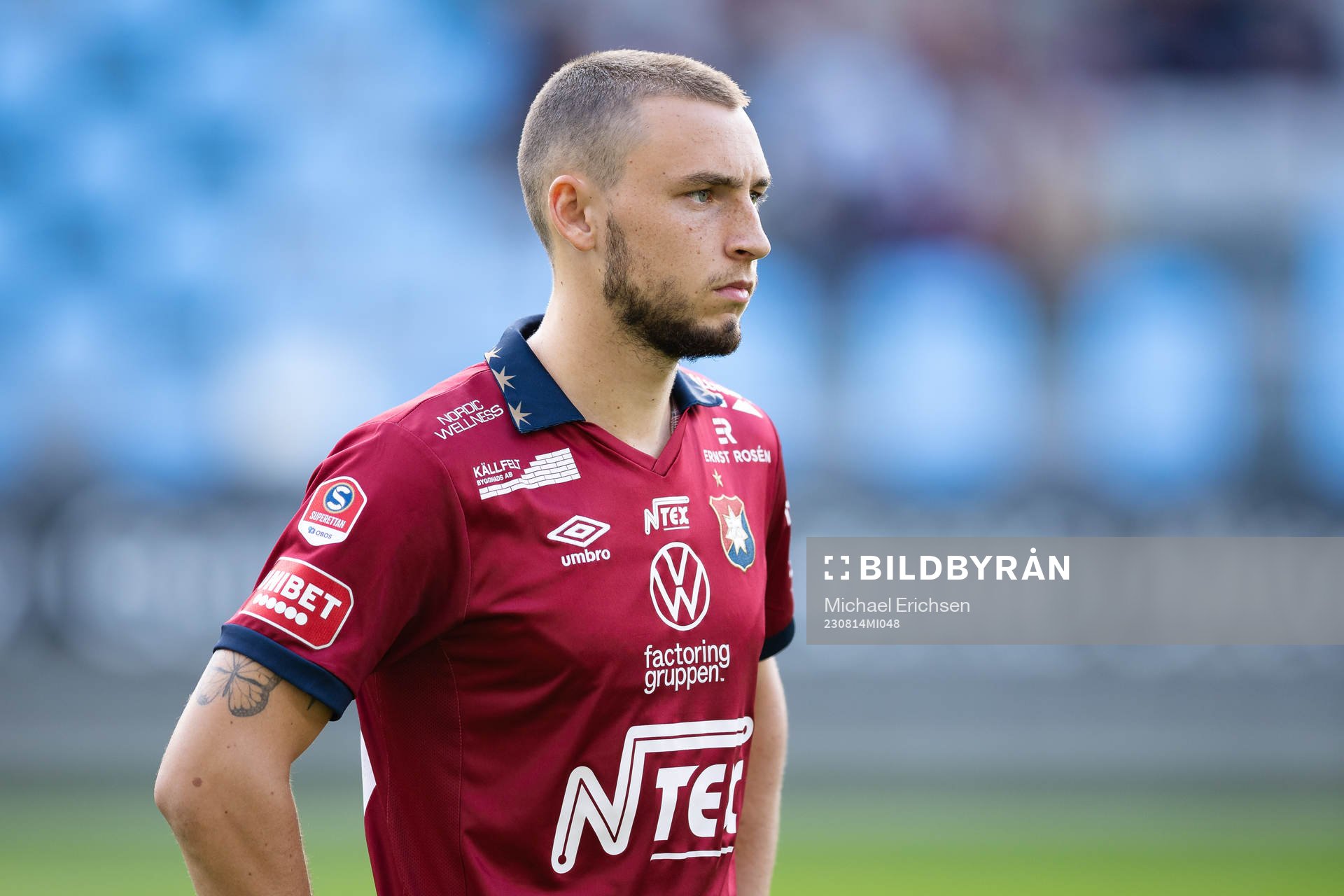 Örgrytes William Svensson på line up innan fotbollsmatchen i Superettan mellan Örgryte och Skövde AIK den 14 augusti 2023 i Göteborg. 