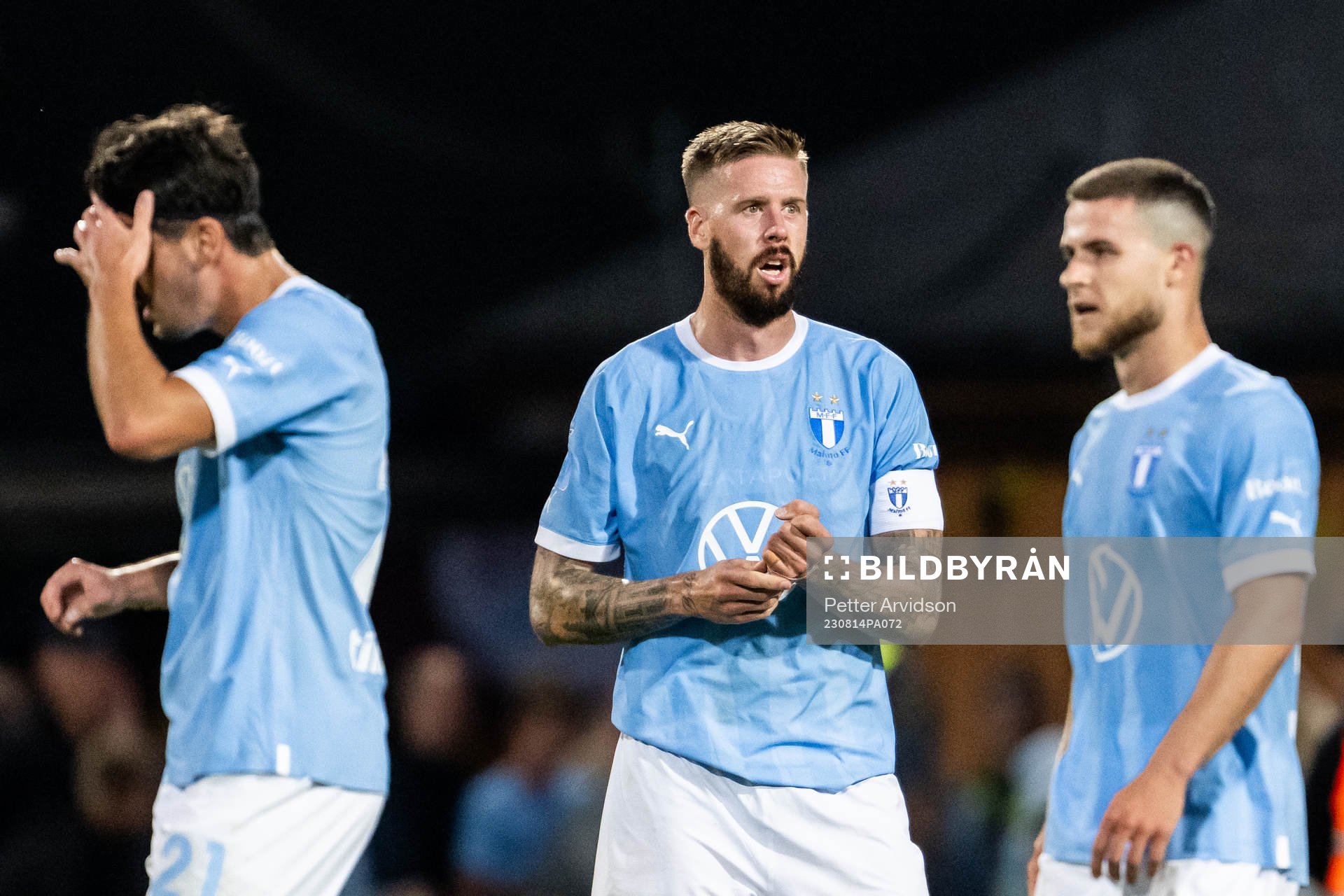 Malmö FFs Pontus Jansson och Gabriel Busanello deppar