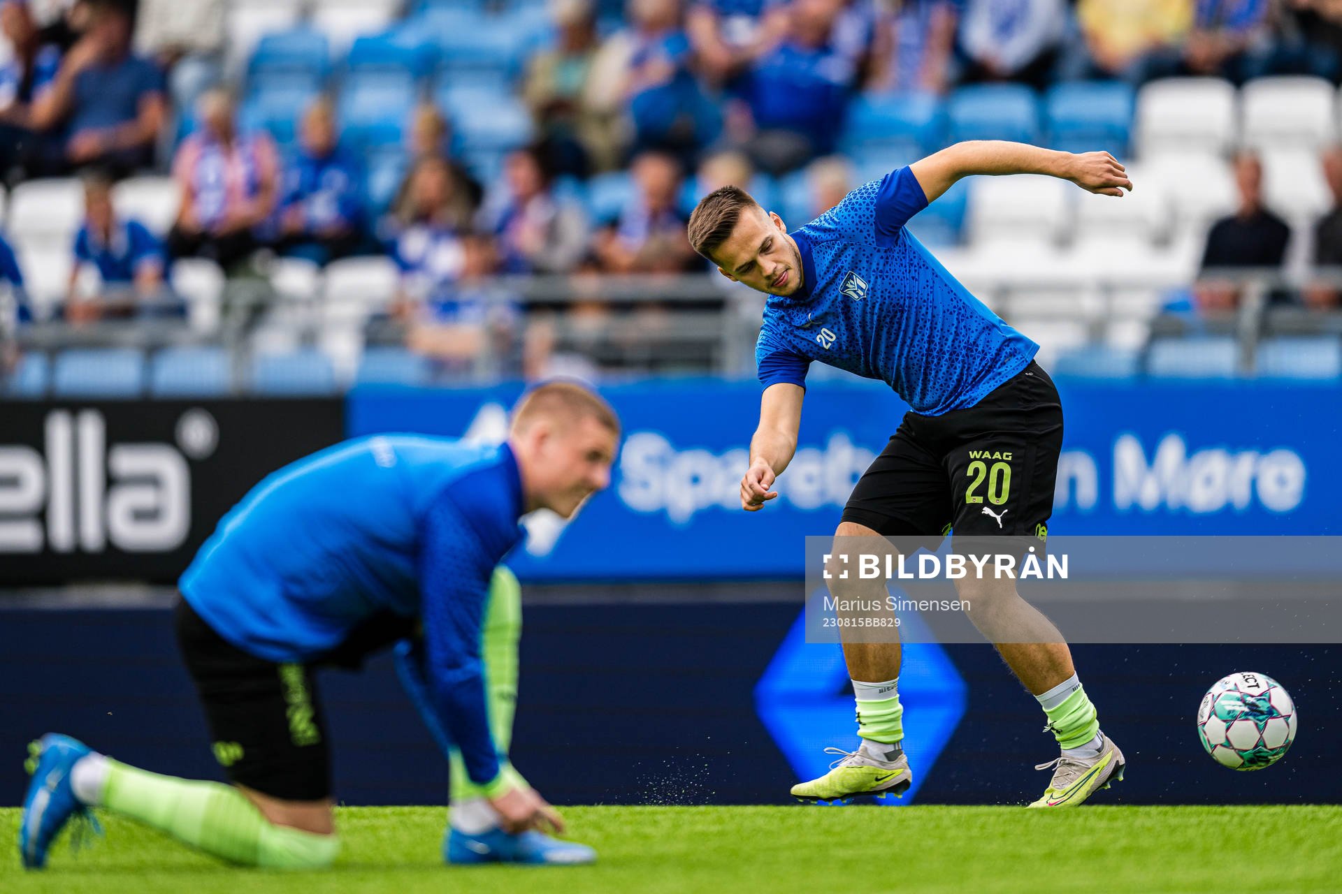 Børge Petersen of Klaksvik warms up