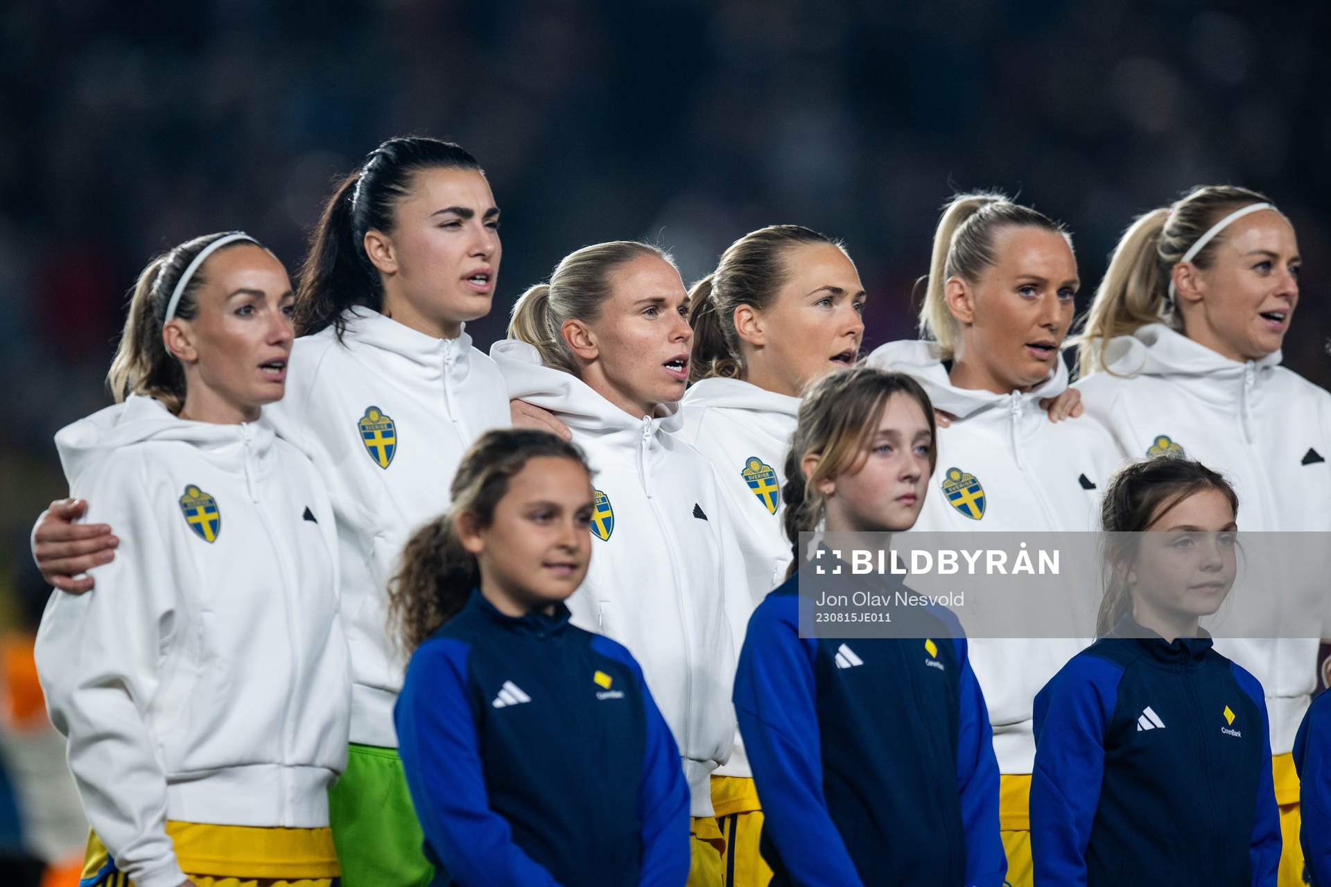 Kosovare Asllani, goalkeeper Zecira Musovic, Jonna