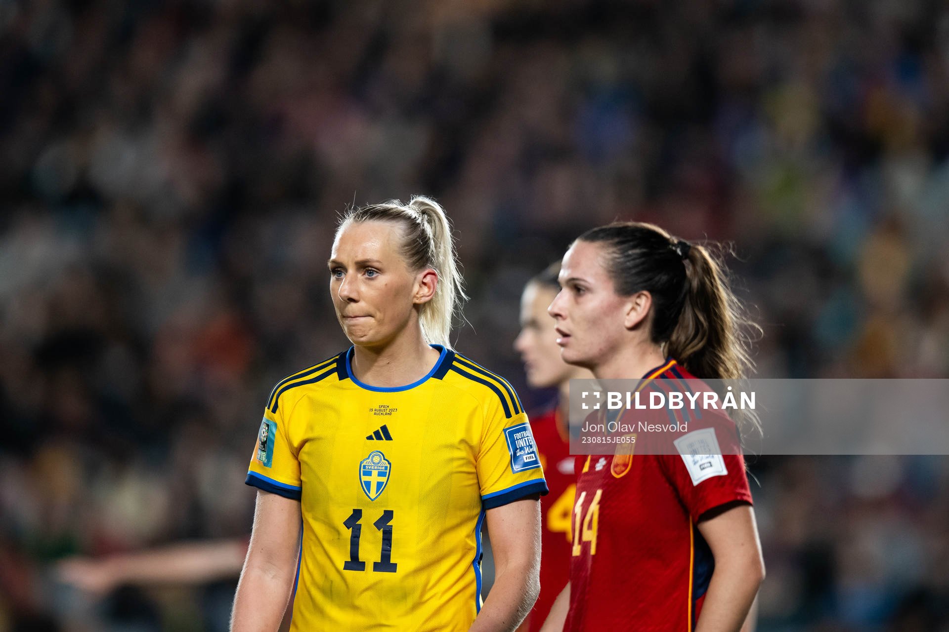 Stina Blackstenius of Sweden and Laia Codina of Spain