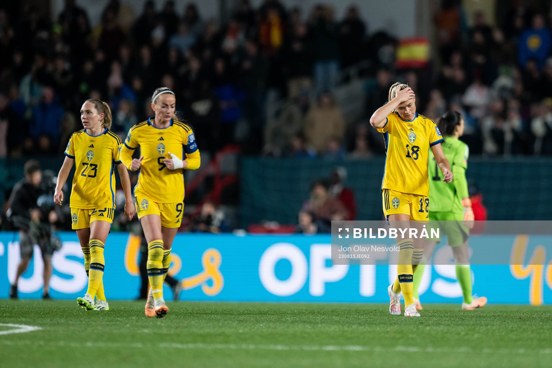 Elin Rubensson, Kosovare Asllani and Fridolina Rolfö of