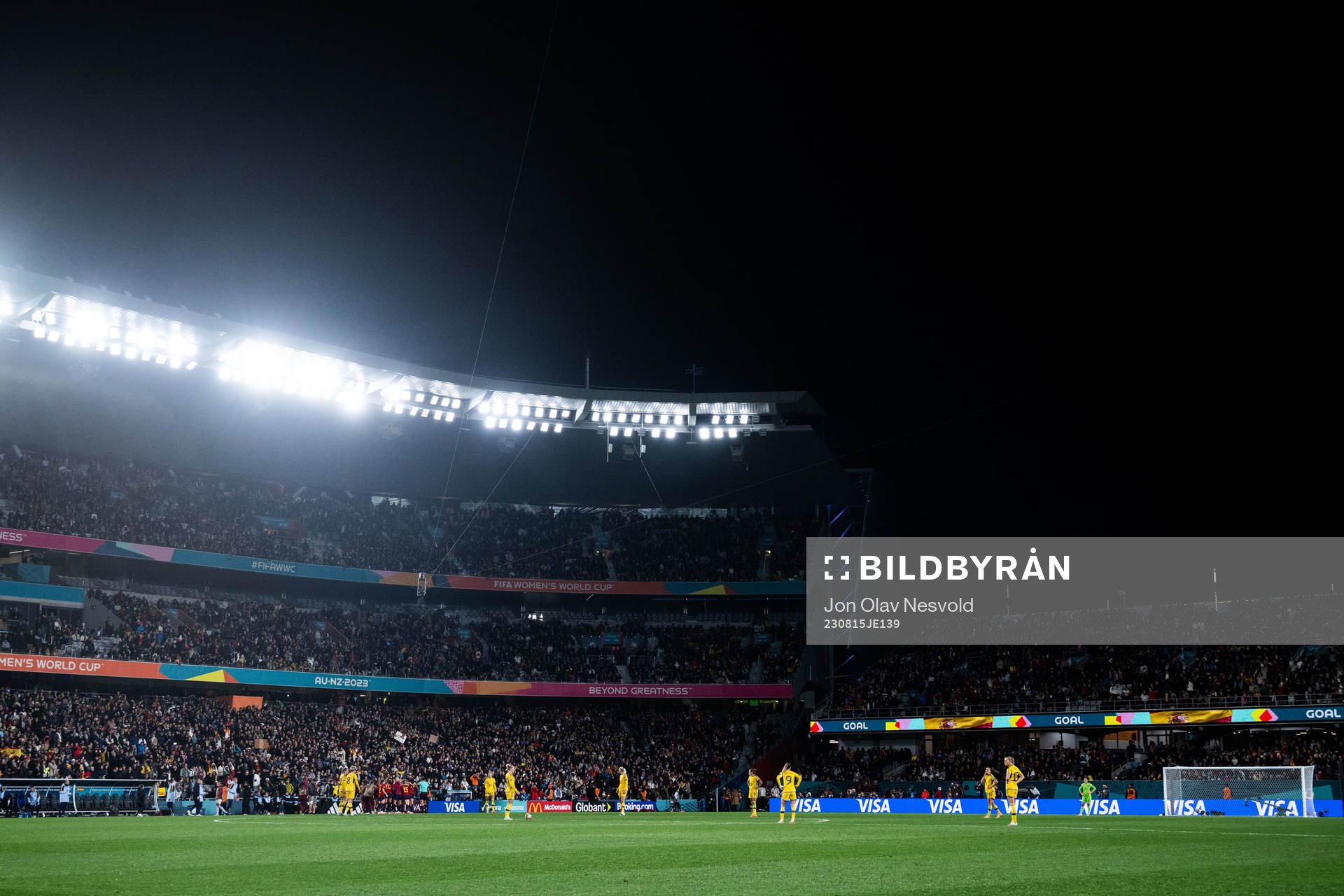 Players of Sweden look dejected