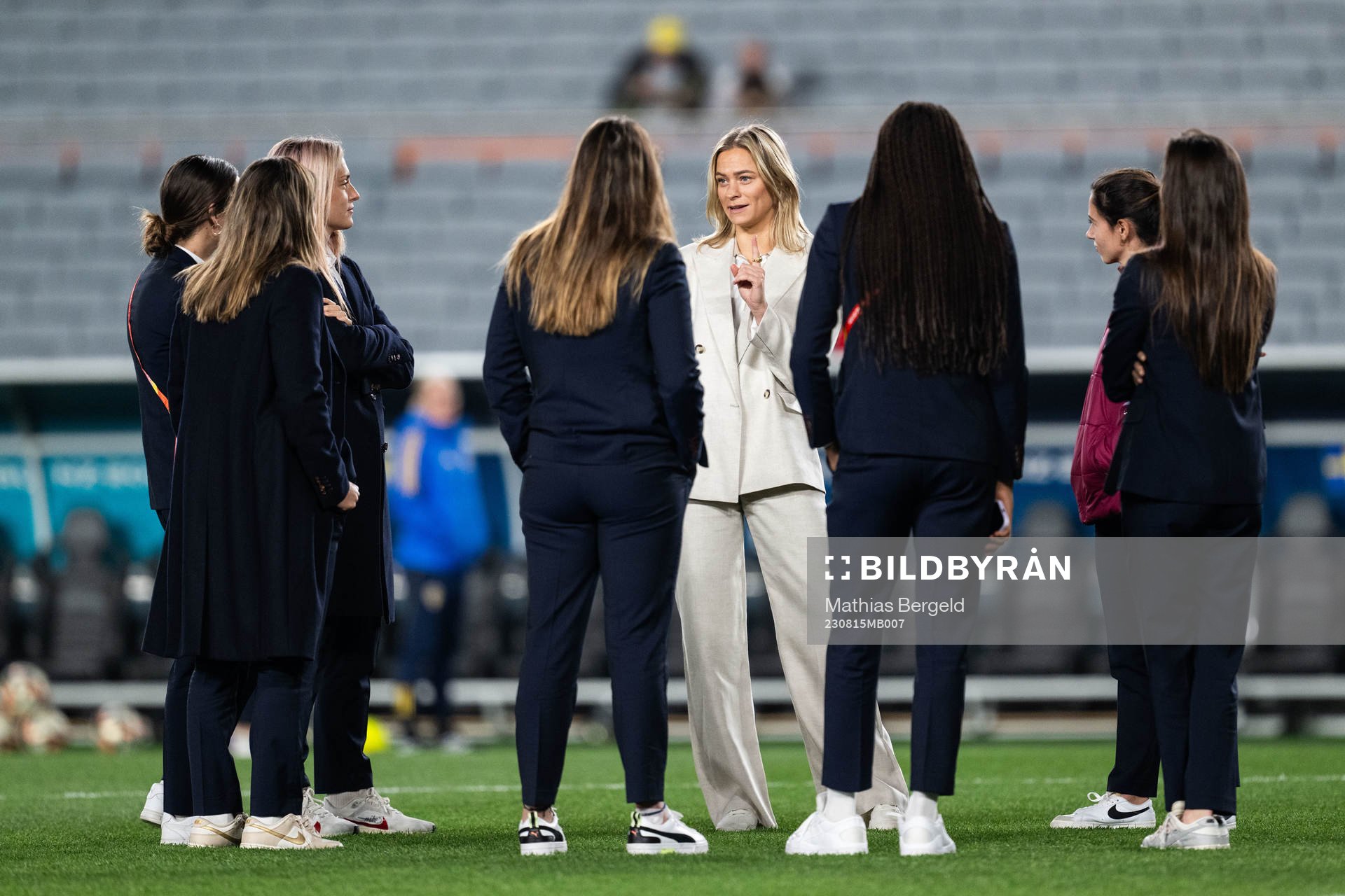 Fridolina Rolfö of Sweden with players of Spain