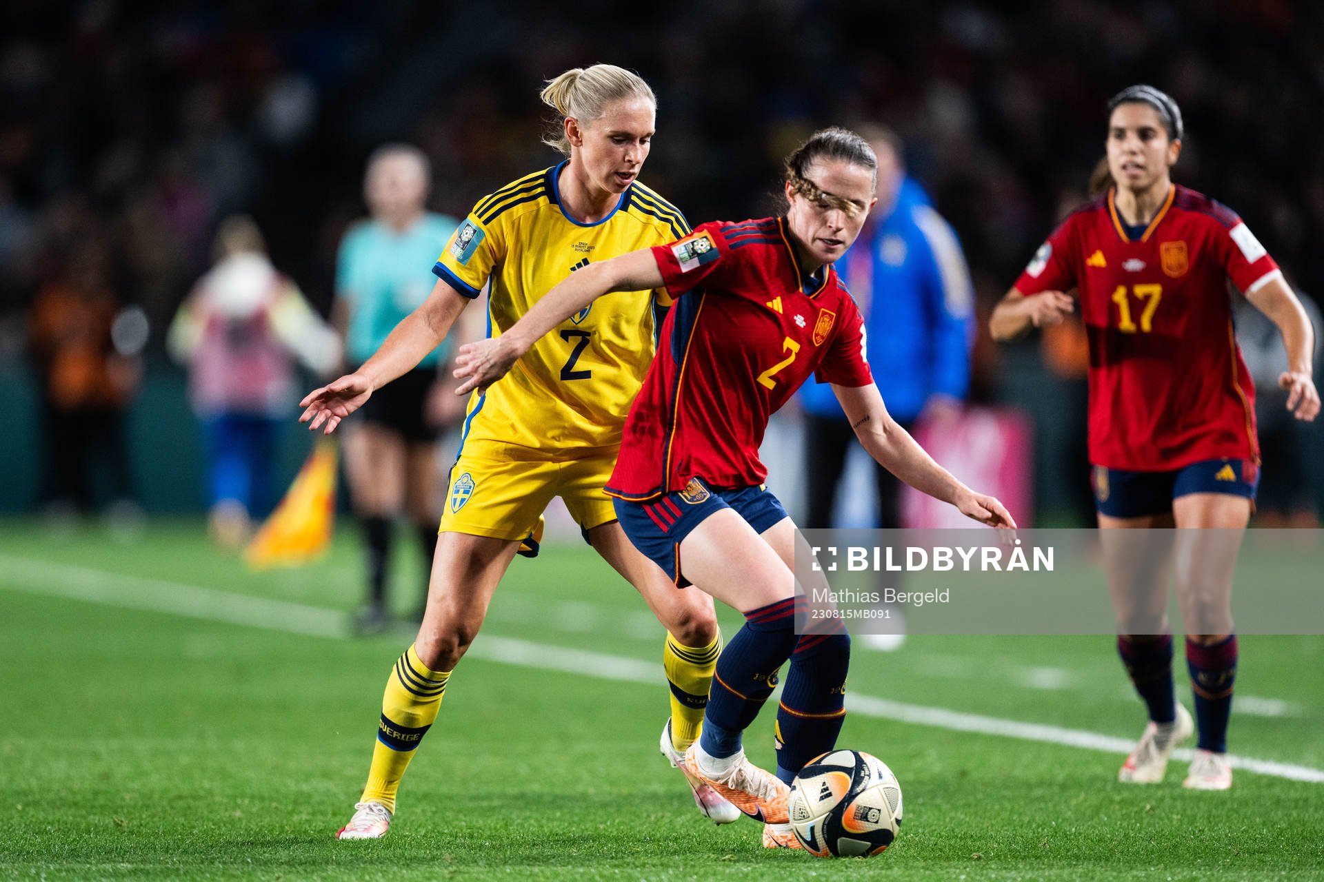 Jonna Andersson of Sweden and Ona Batlle of Spain