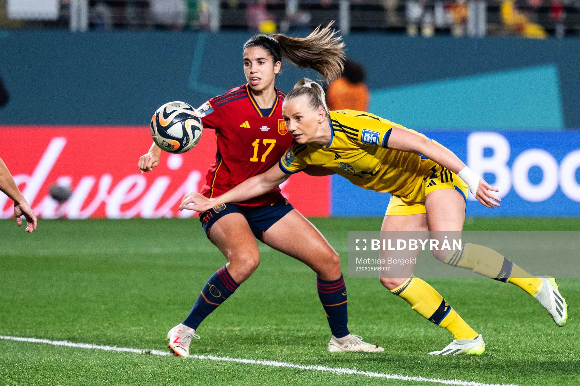 Alba Redondo of Spain and Stina Blackstenius of Sweden