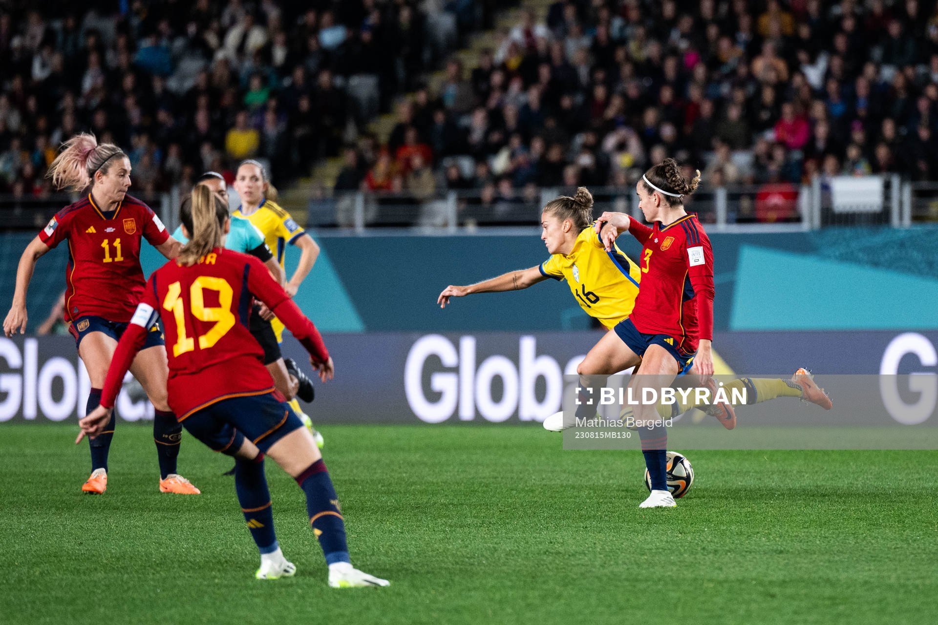 Filippa Angeldahl of Sweden and Teresa Abelleira of Spain