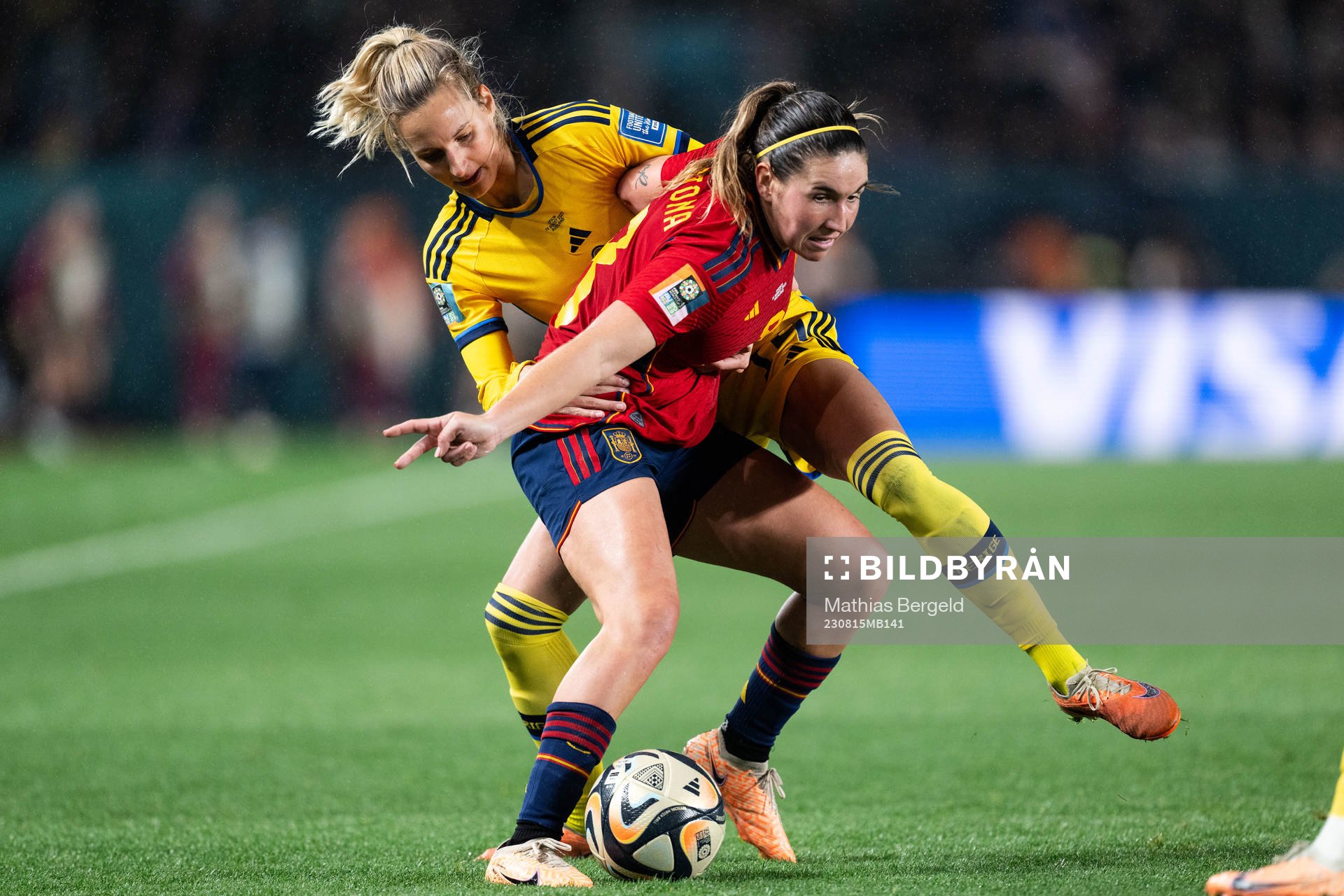 Nathalie Björn of Sweden and Mariona Caldentey of Spain