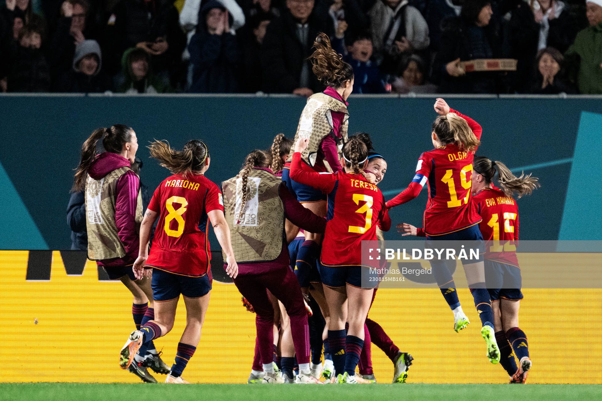 Salma Paralluelo of Spain celebrates with team mates after 1-0 during the FIFA Women's World Cup semifinal between Spain and Sweden on August 15, 2023 in Auckland.