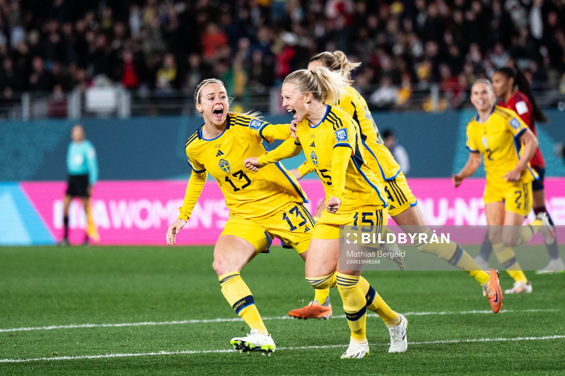 Rebecka Blomqvist of Sweden celebrates with Amanda Ilestedt after 1-1 during the FIFA Women's World Cup semifinal between Spain and Sweden on August 15, 2023 in Auckland.