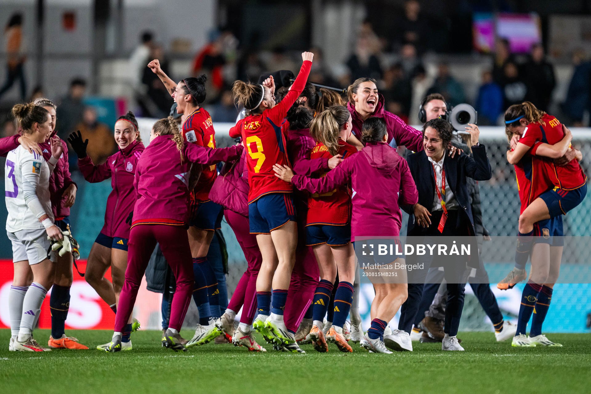 Players of Spain celebrate after the FIFA Women's World Cup semifinal between Spain and Sweden on August 15, 2023 in Auckland.