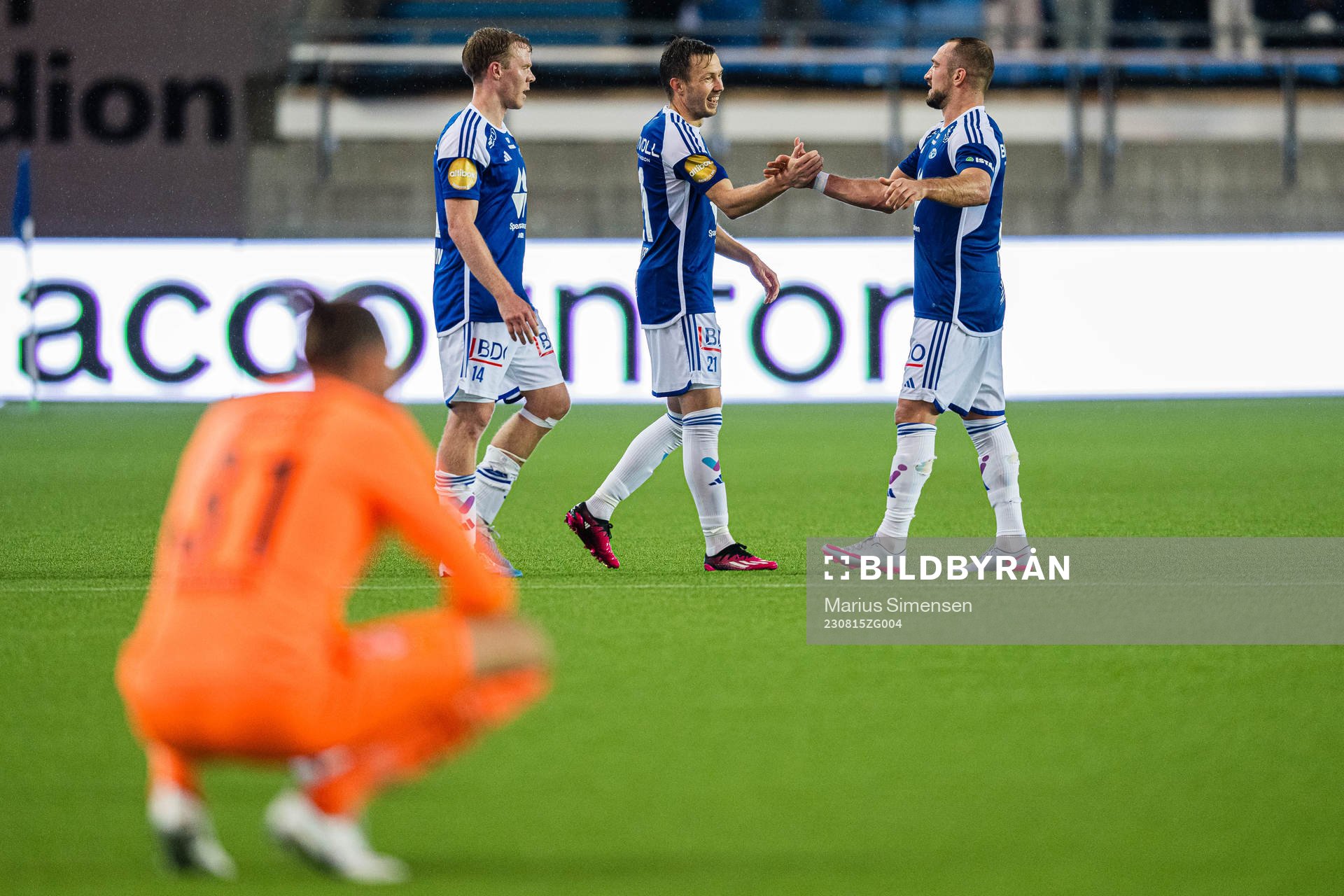 Martin Linnes and Veton Berisha of Molde celebrates