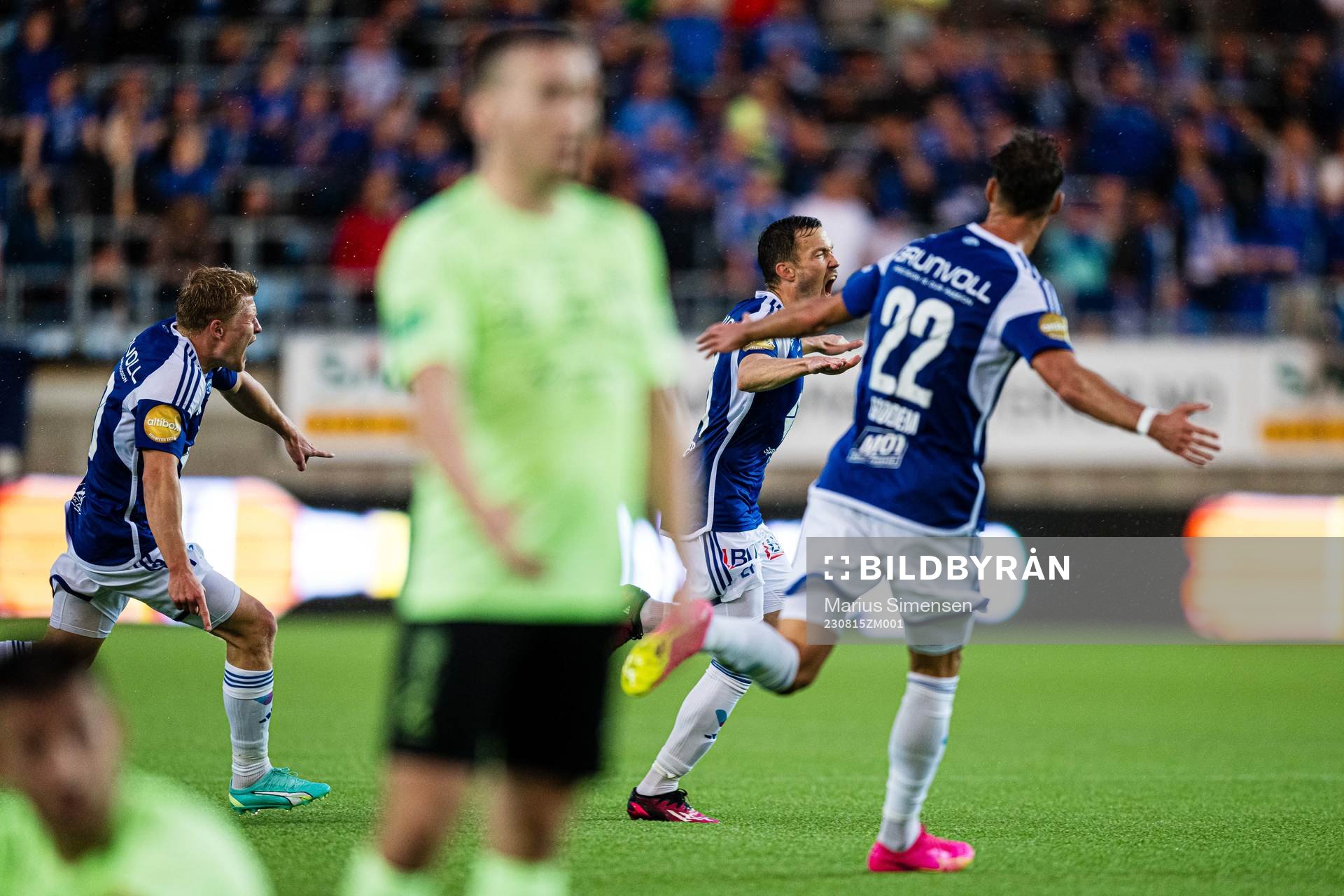 Martin Linnes of Molde celebrates