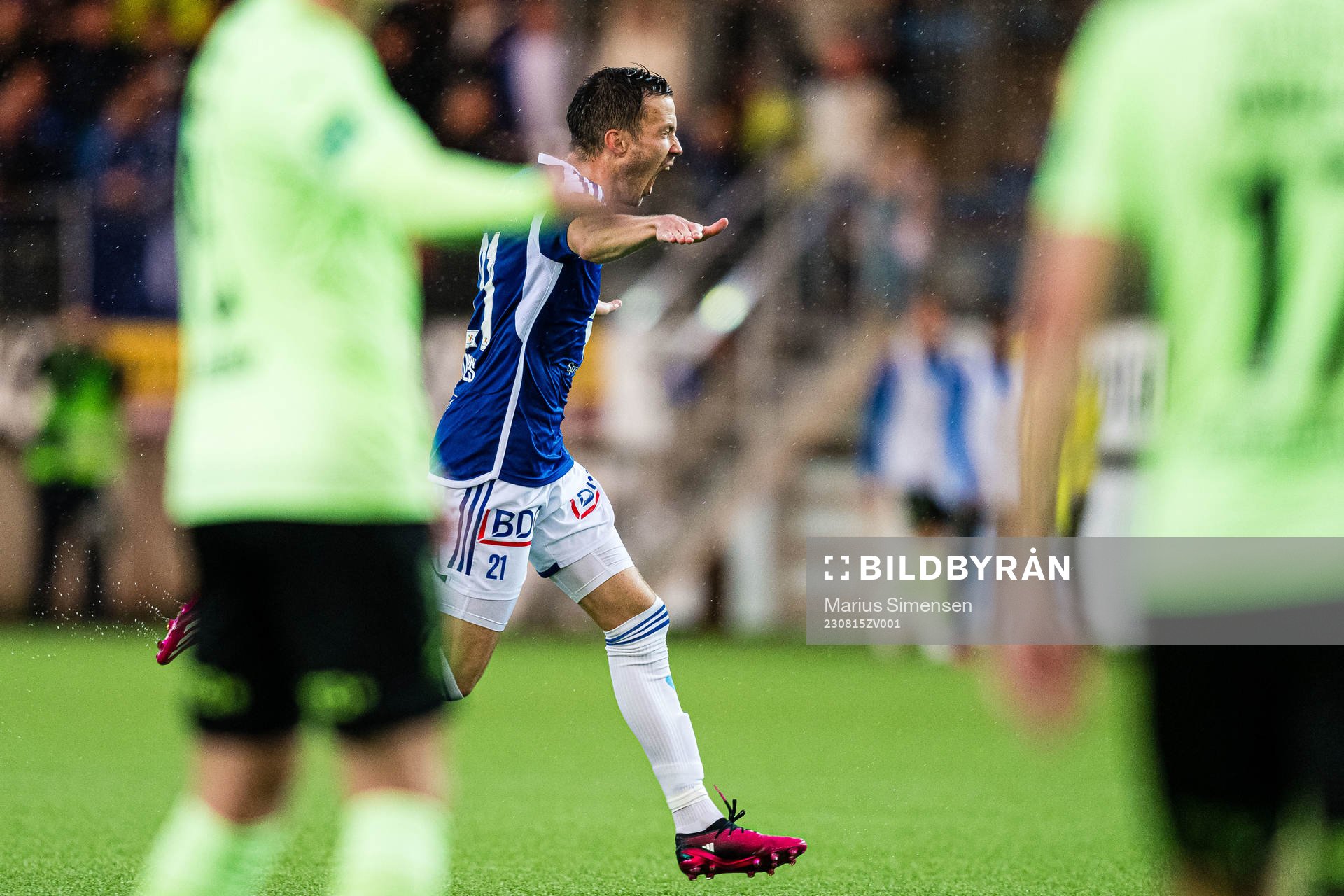 Martin Linnes of Molde celebrates