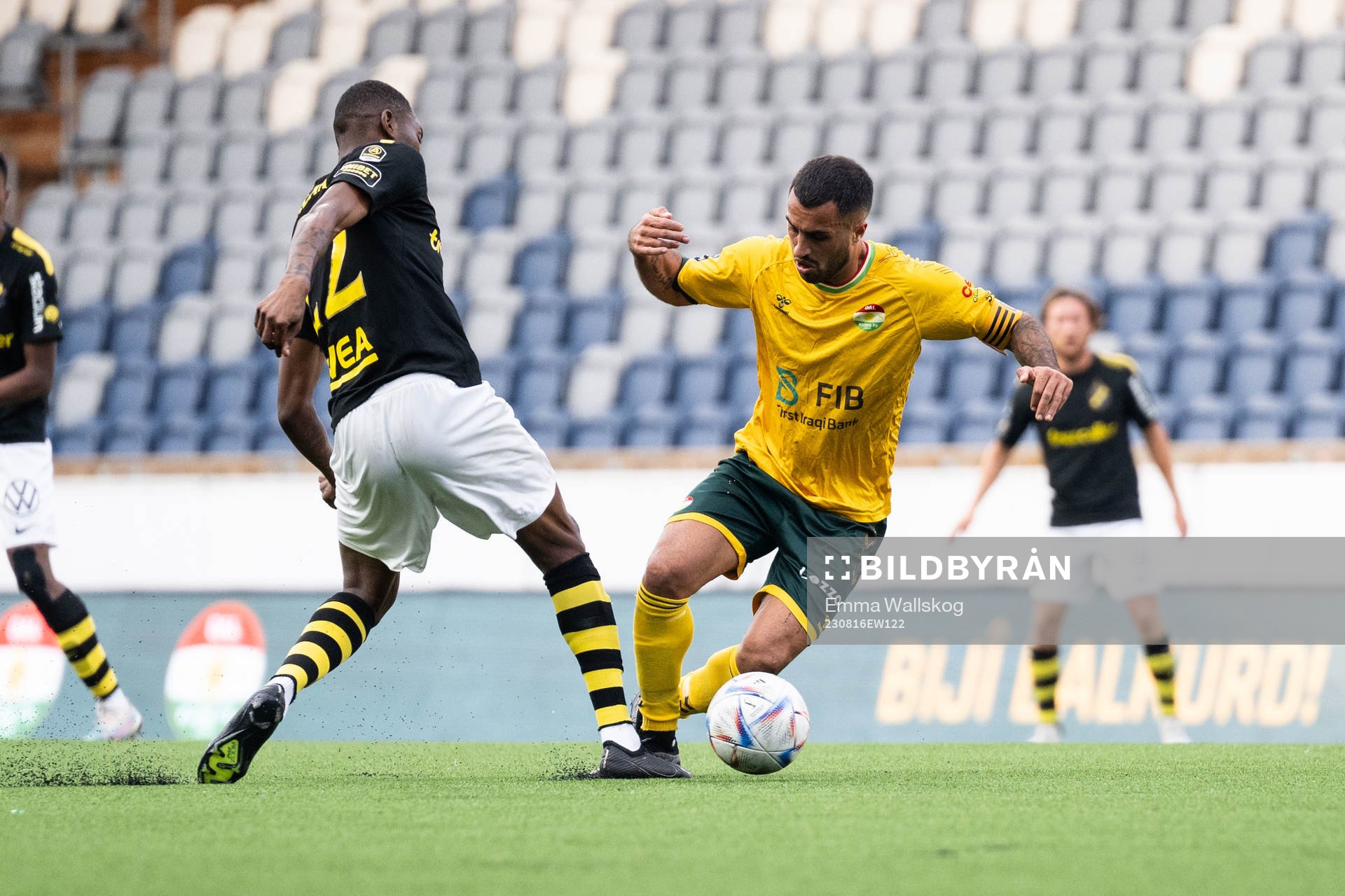 AIKs Aboubakar Keita och Dalkurds Brwa Hekmat Nouri