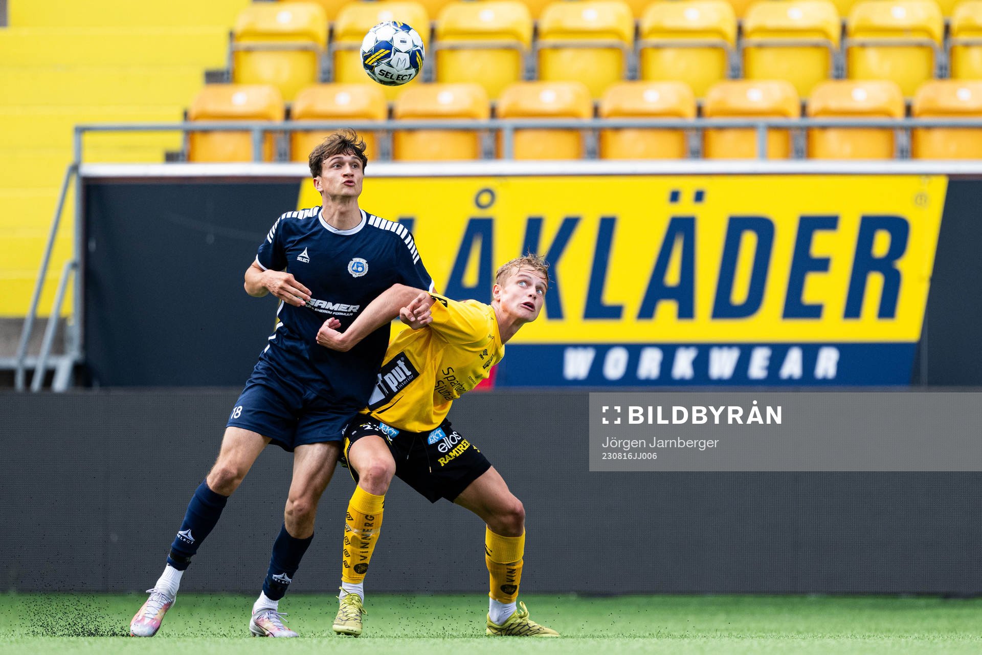 Utsiktens Frans Adamovic och Elfsborgs Karl Ivarsson Persson