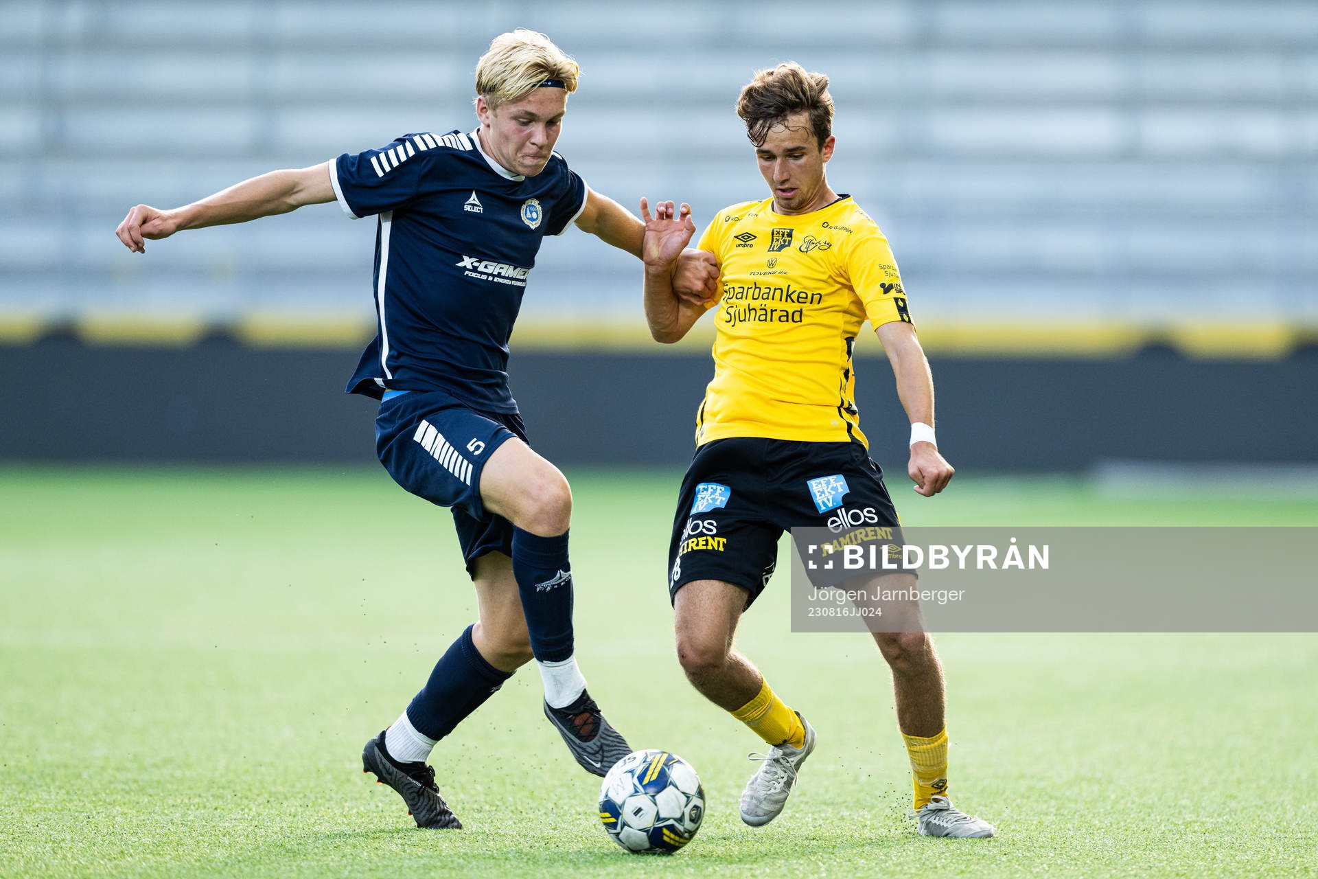 Utsiktens Adam Törnqvist och Elfsborgs Elijas Gunnergård