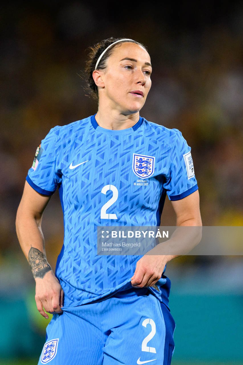 Lucy Bronze of England