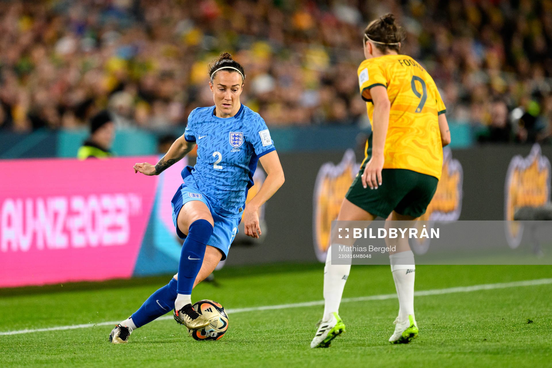 Lucy Bronze of England