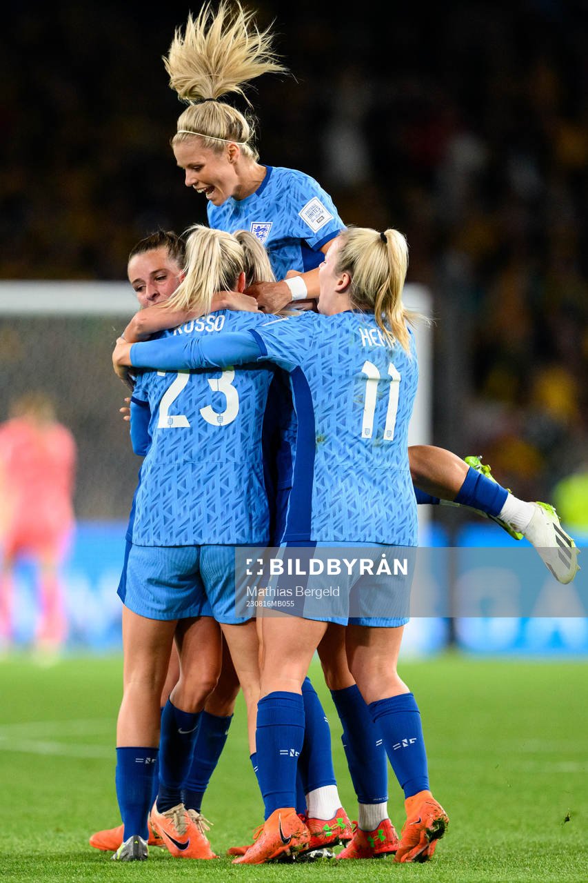 Ella Toone of England celebrates after 0-1 during the FIFA Women's World Cup semifinal between Australia and England on August 16, 2023 in Sydney.