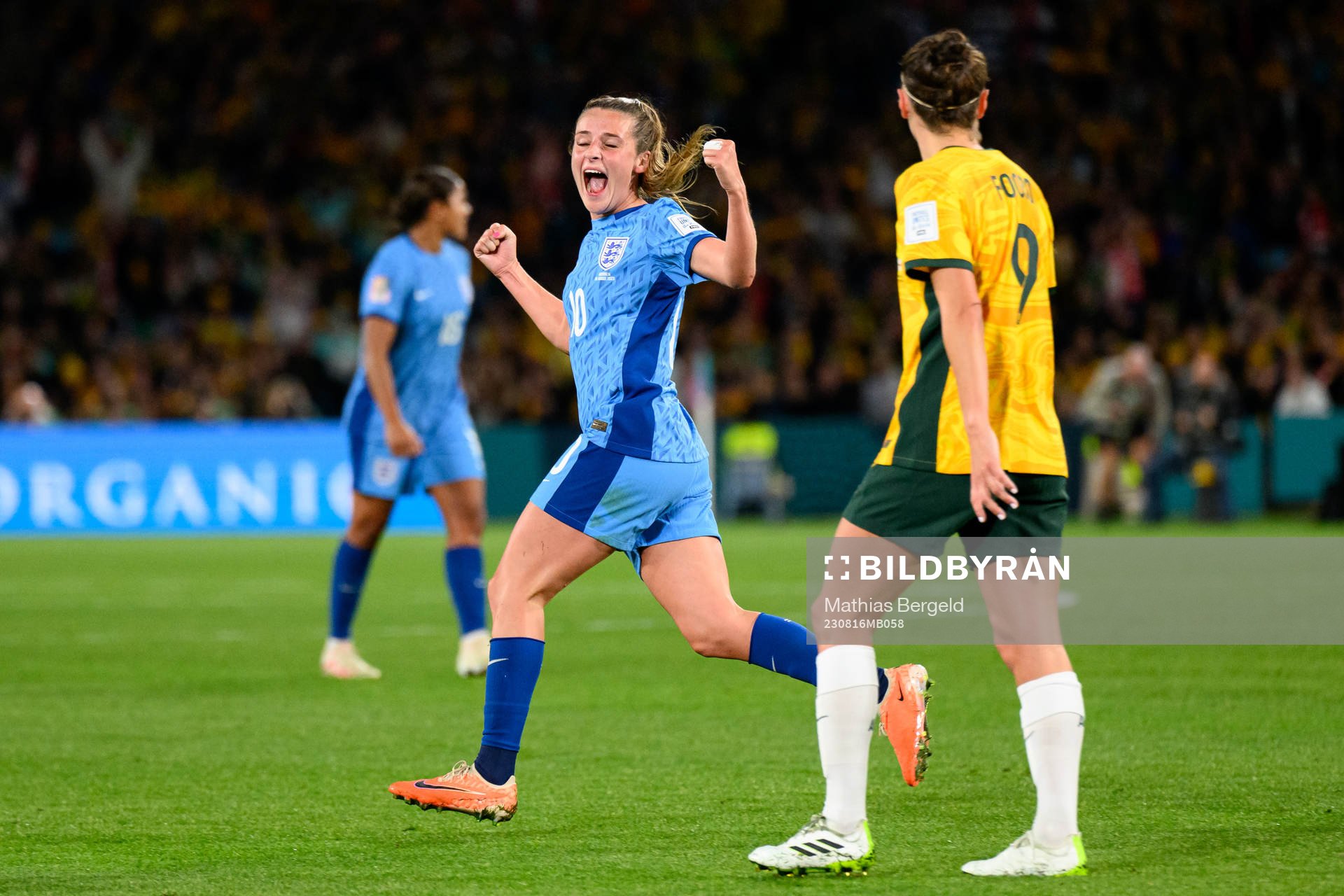 Ella Toone of England celebrates after 0-1 during the FIFA Women's World Cup semifinal between Australia and England on August 16, 2023 in Sydney.