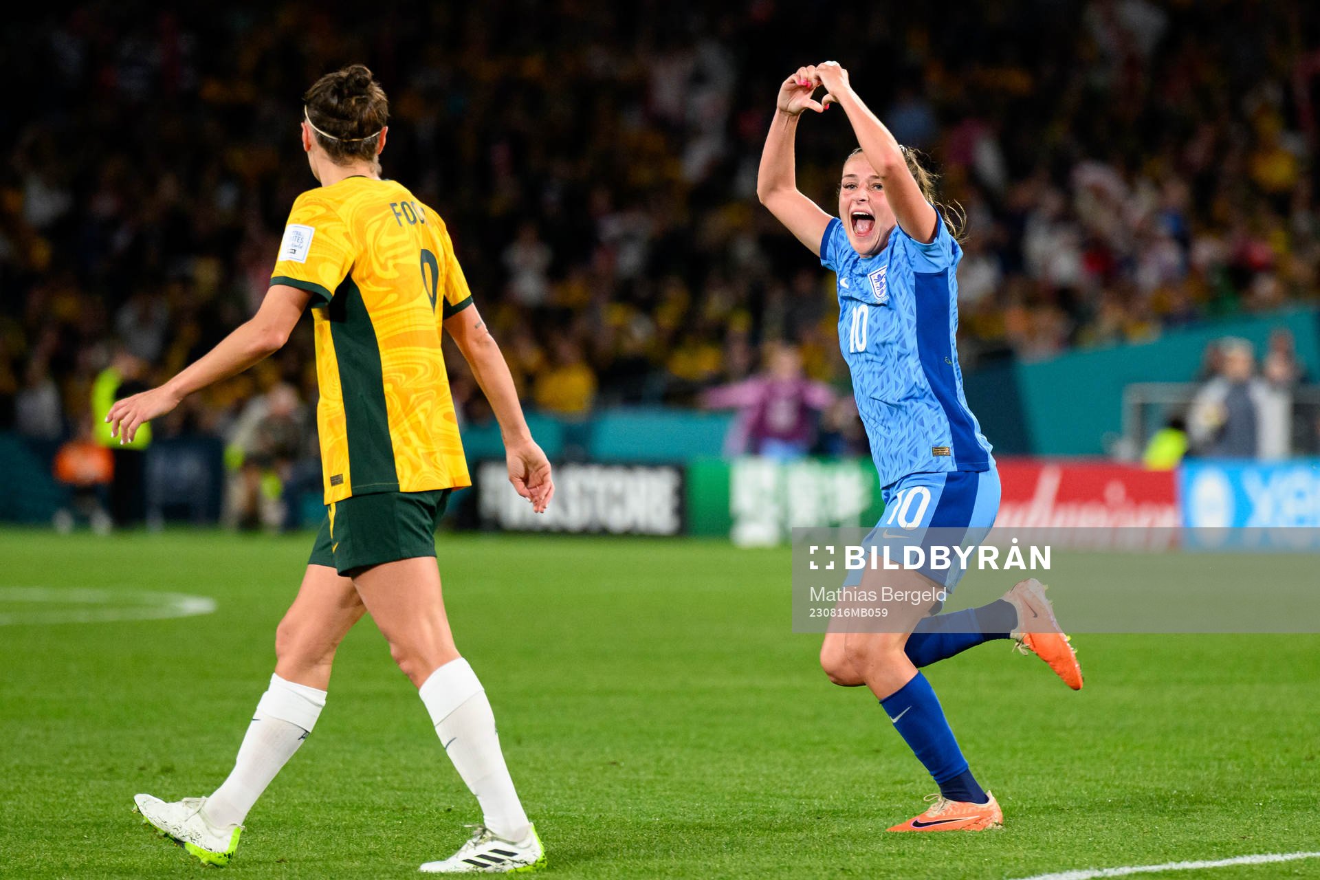 Ella Toone of England celebrates after 0-1 during the FIFA Women's World Cup semifinal between Australia and England on August 16, 2023 in Sydney.