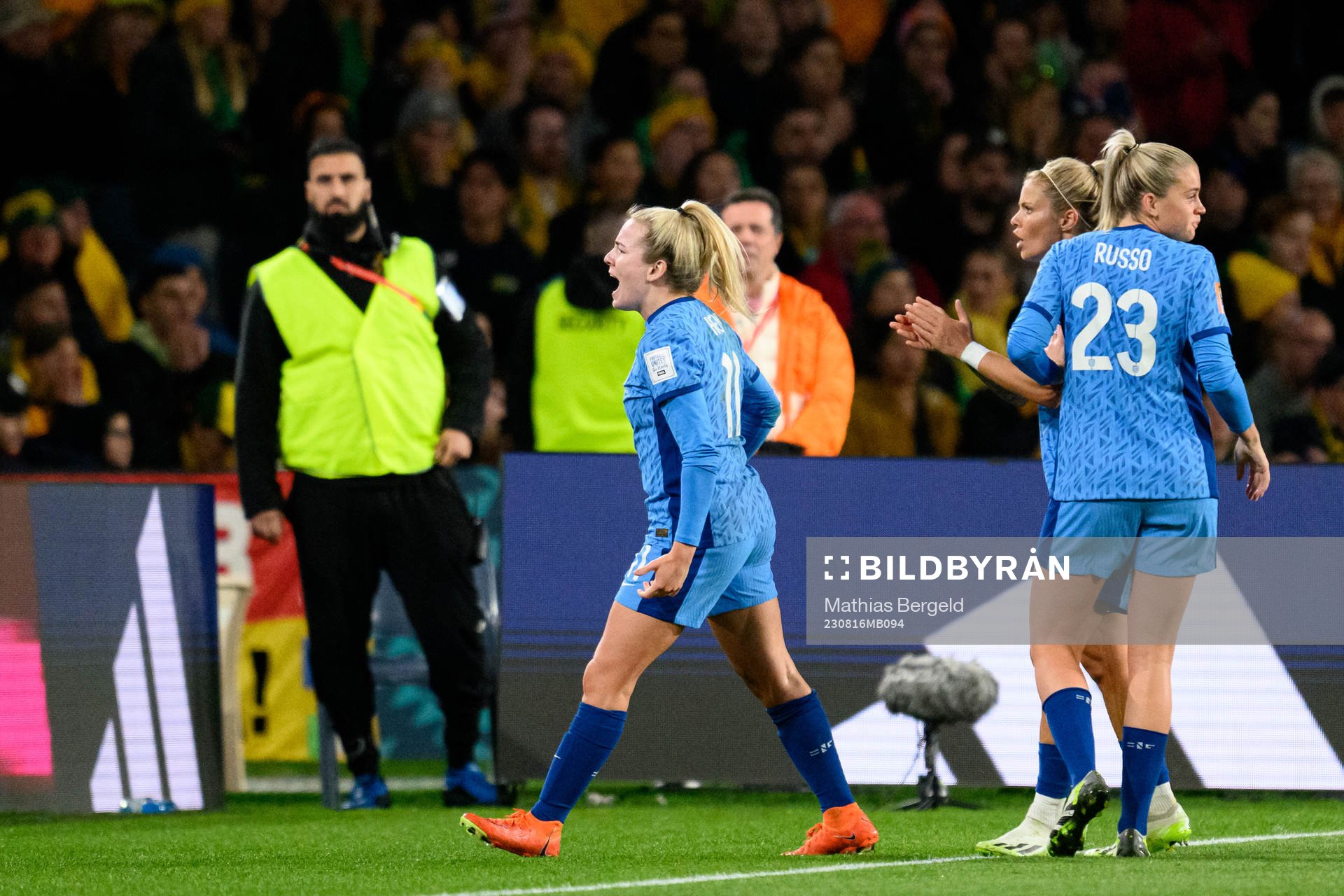 Lauren Hemp of England celebrates