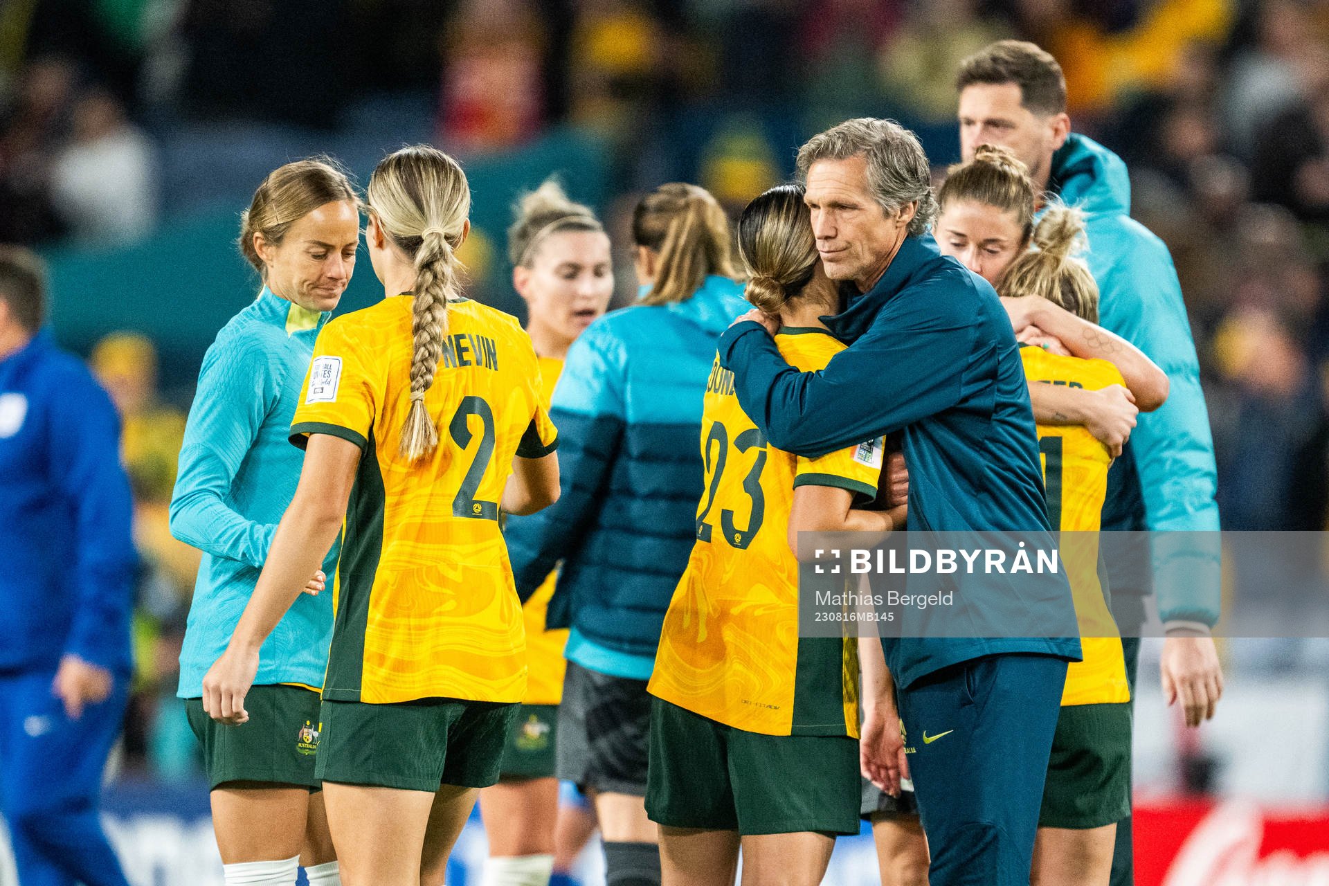 Kyra Cooney-Cross and Assistant coach Jens Fjellström look