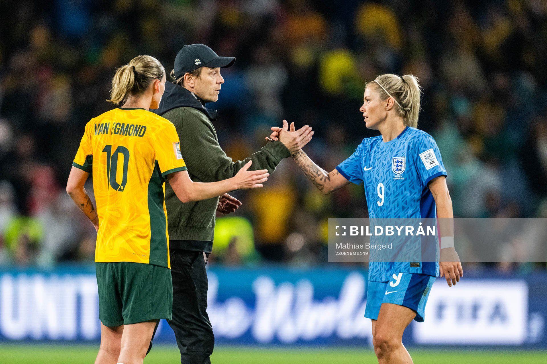 Emily van Egmond and Head coach Tony Gustavsson of