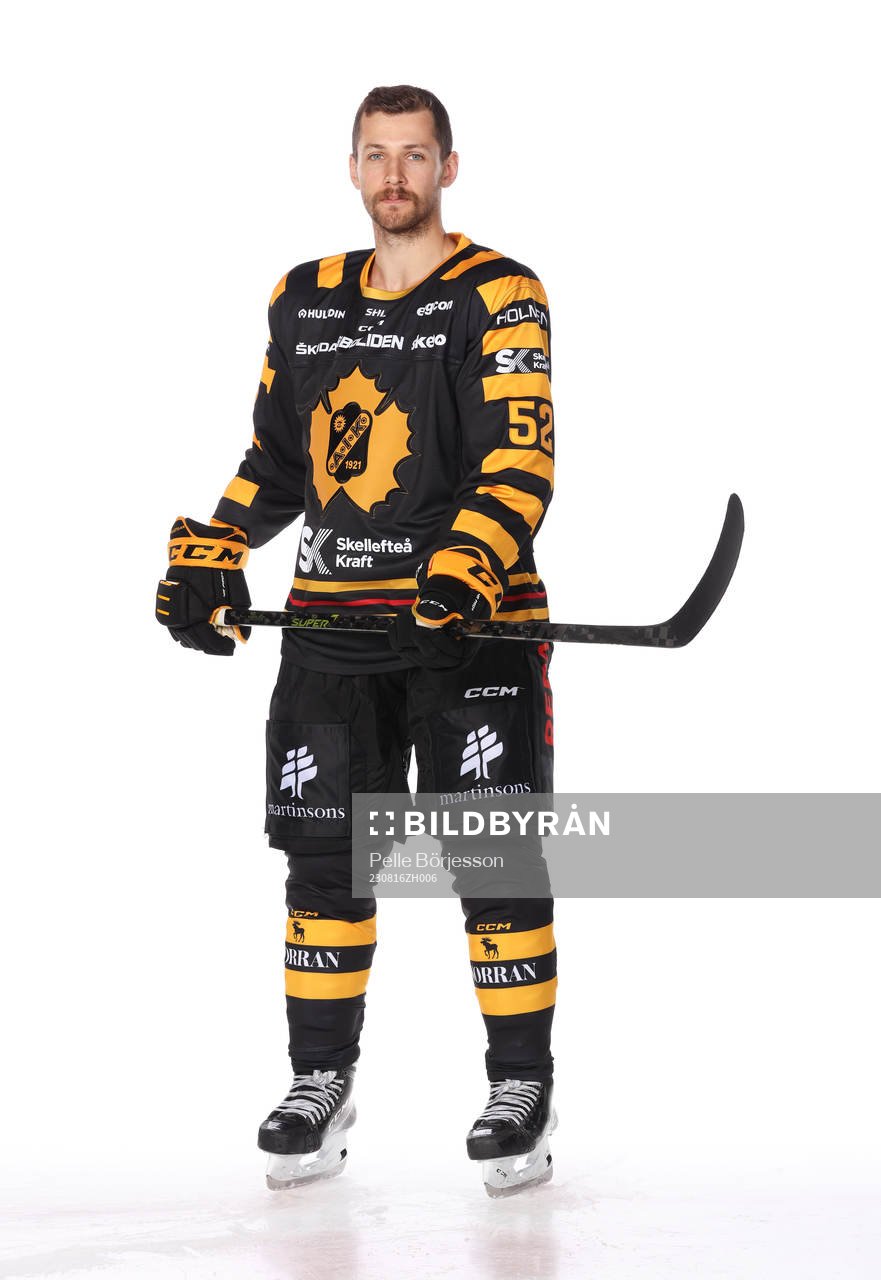 Skellefteås Arvid Lundber gposerar för ett porträtt